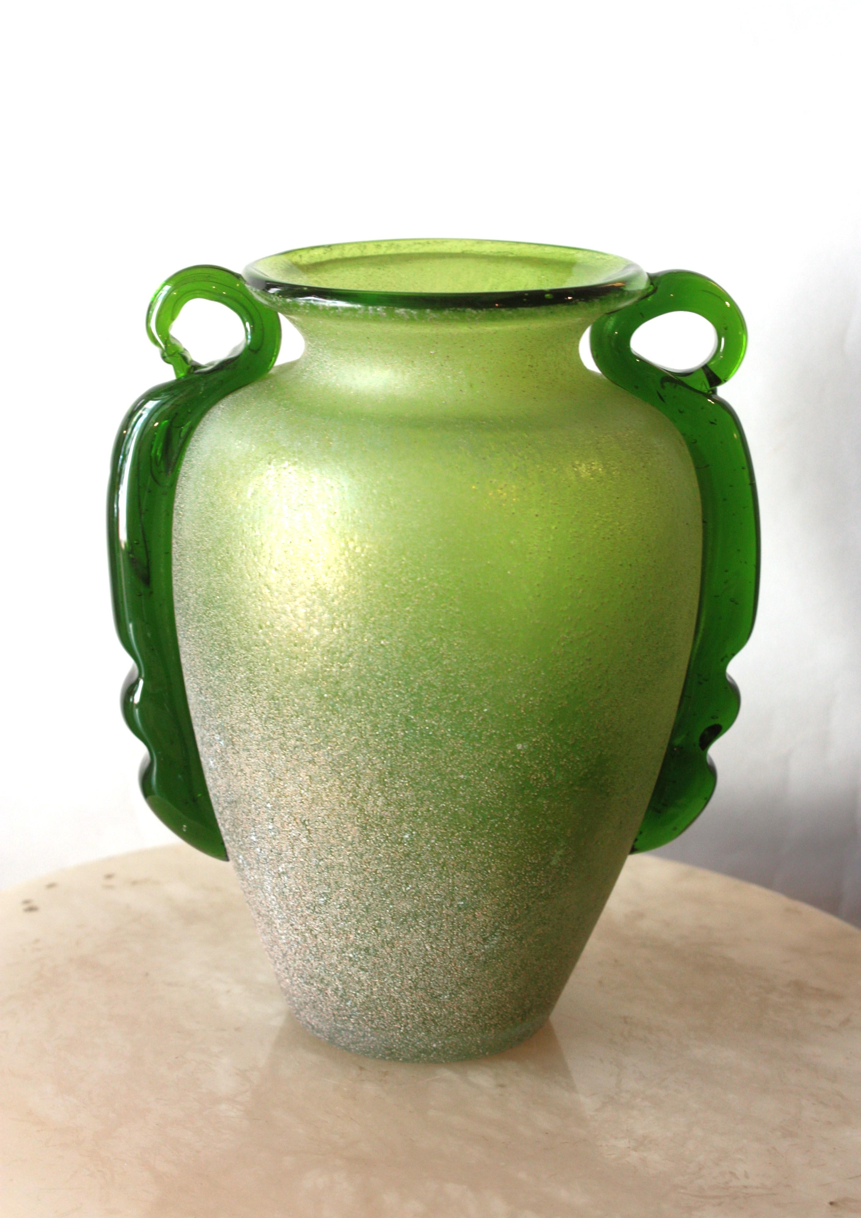 Italian Venetian Carlo Moretti Green Murano Scavo Art Glass Vase, 1960s For Sale 9