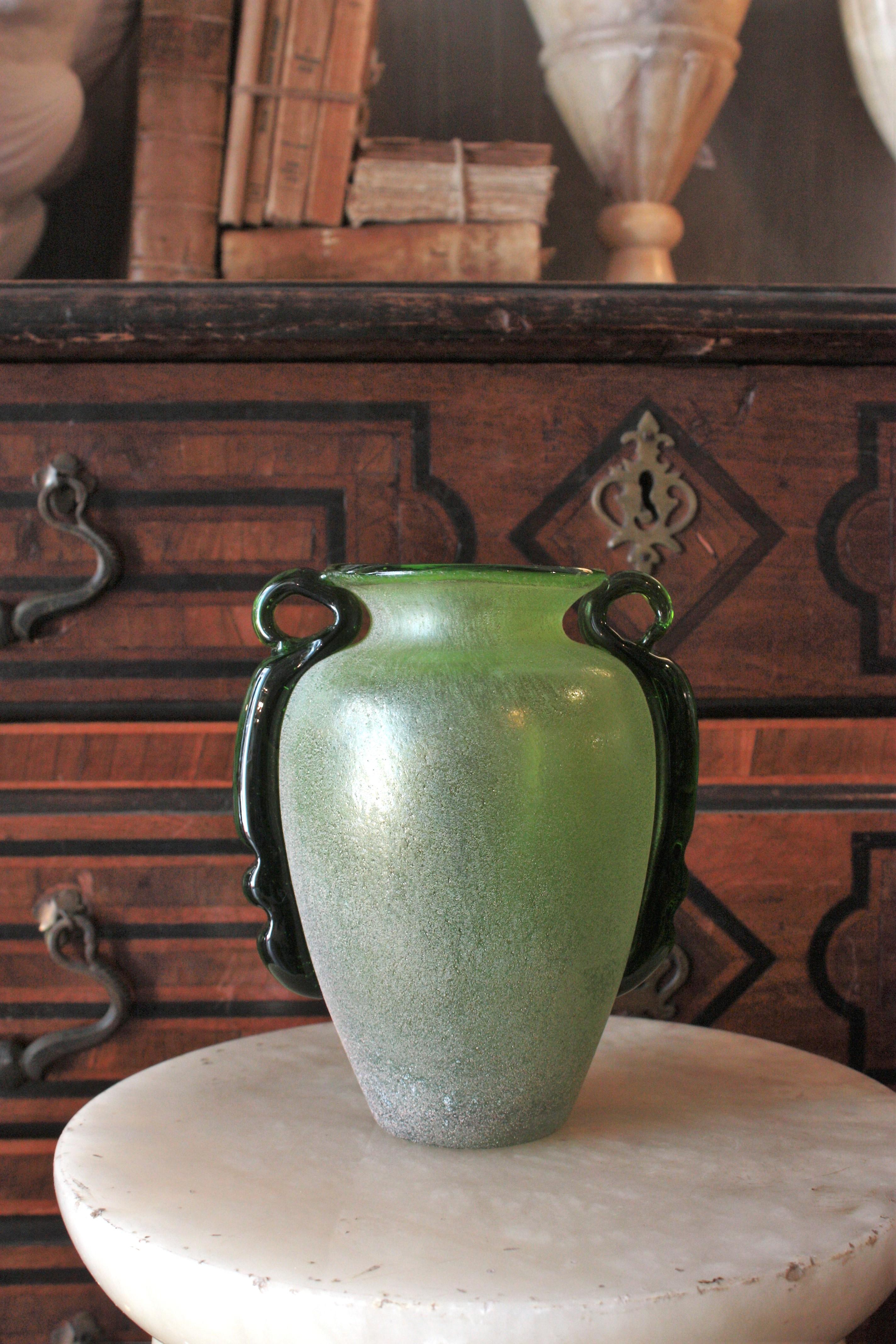 Italian Venetian Carlo Moretti Green Murano Scavo Art Glass Vase, 1960s For Sale 3