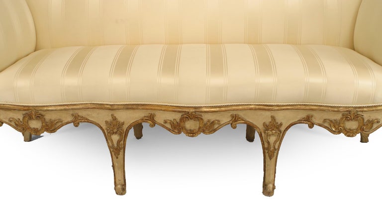 Neoclassical Italian Venetian Carved Floral Settee For Sale