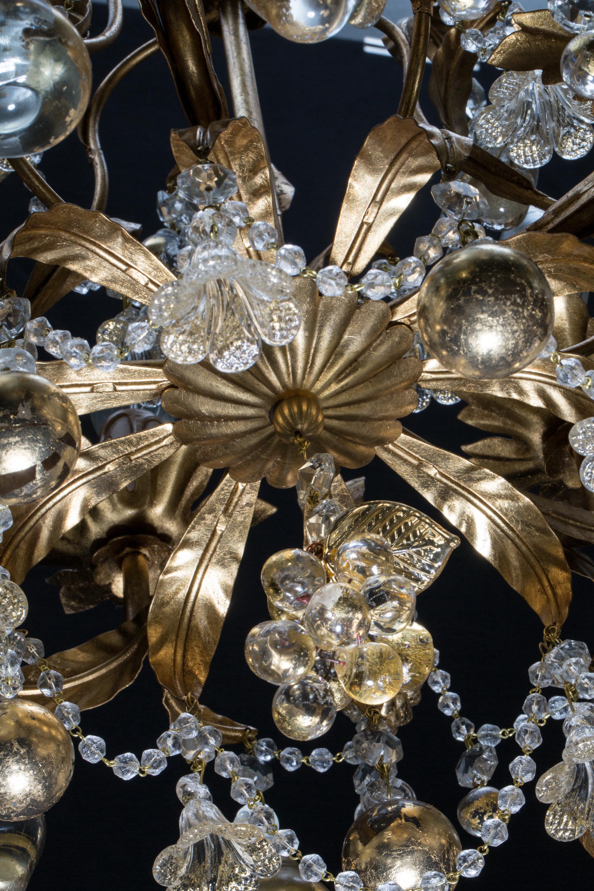 Italian Venetian Chandelier with 24-Karat Gold Embedded Murano Glass For Sale 1