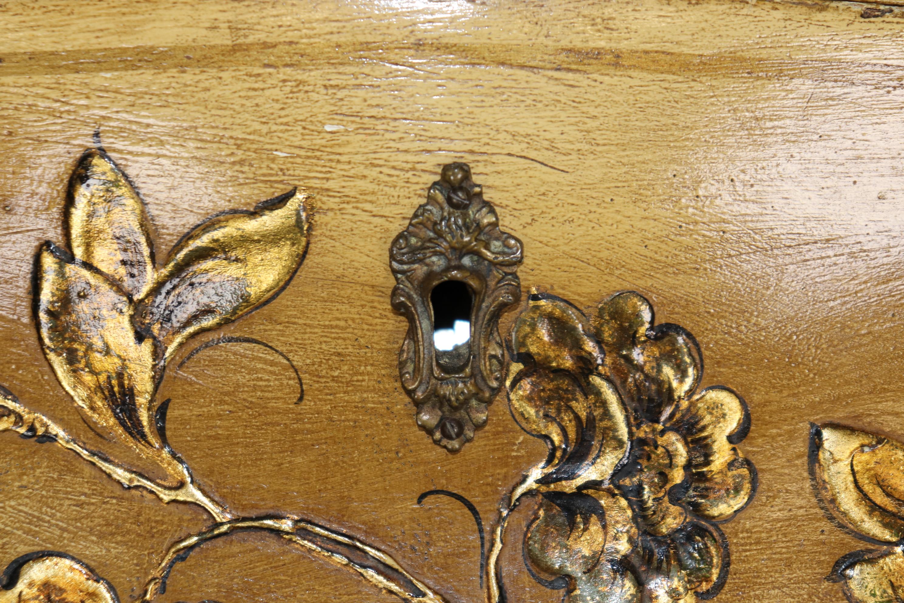Italian Venetian Chinoiserie and Creme Paint Decorated Secretary Desk For Sale 7