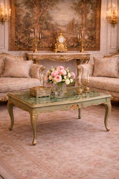 Table basse vénitienne italienne de style Louis XV, peinte en relief