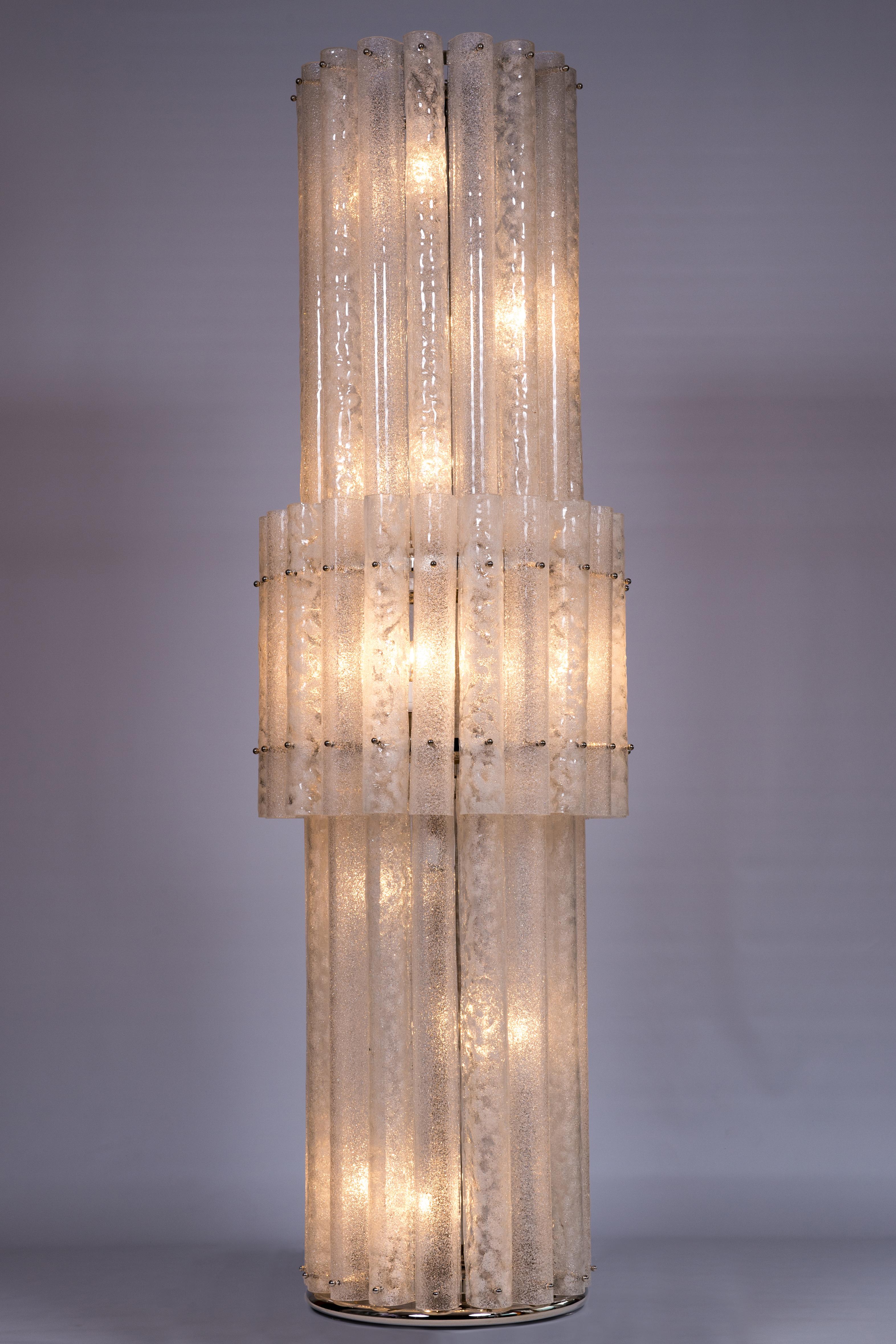 Lampadaire monumental en verre de Murano aux couleurs variées et à la texture grise Italie en vente 8