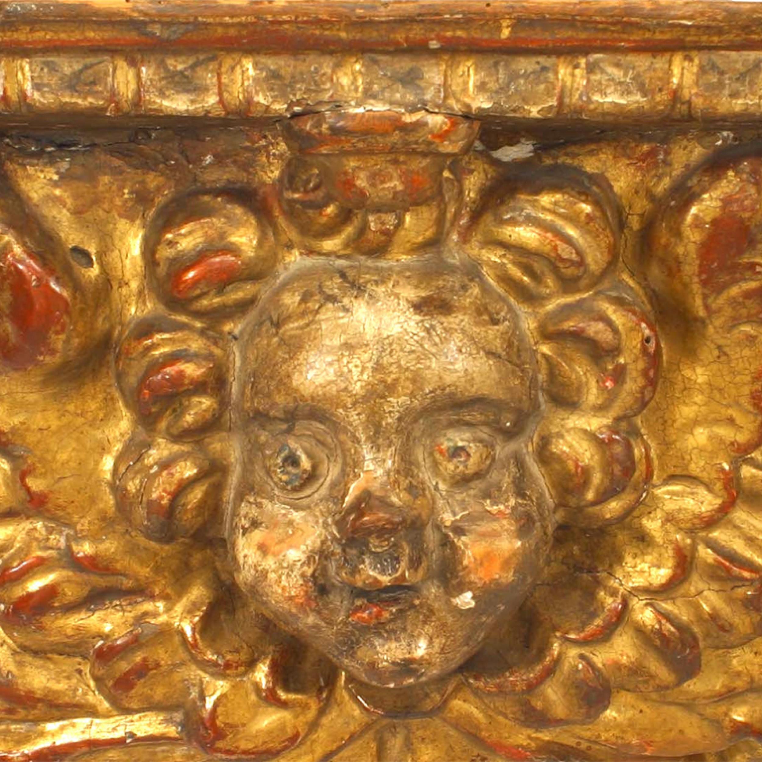 Hand-Carved Italian Venetian Gilt Wood Wall Bracket For Sale