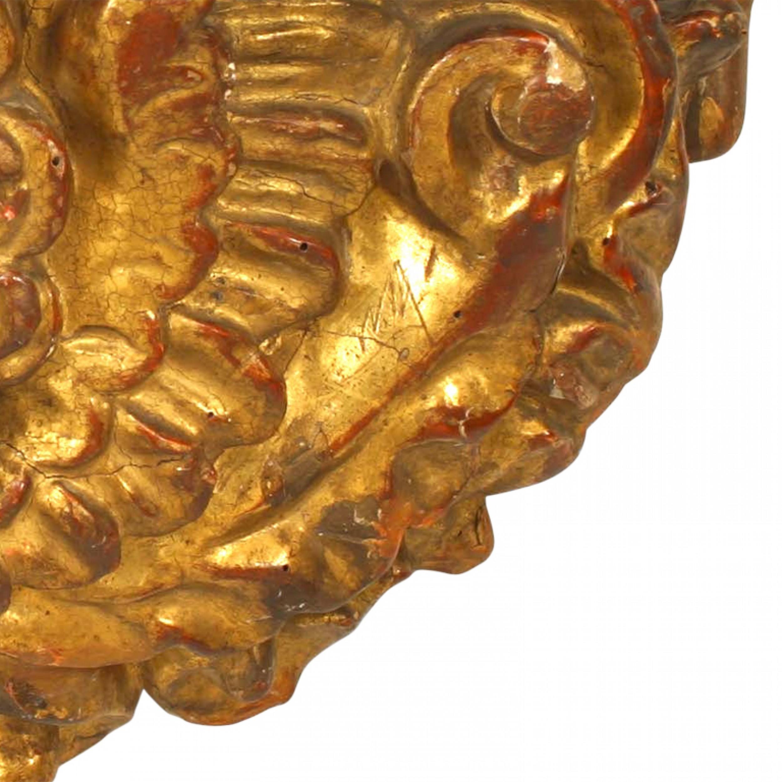 Italian Venetian Gilt Wood Wall Bracket In Good Condition For Sale In Queens, NY