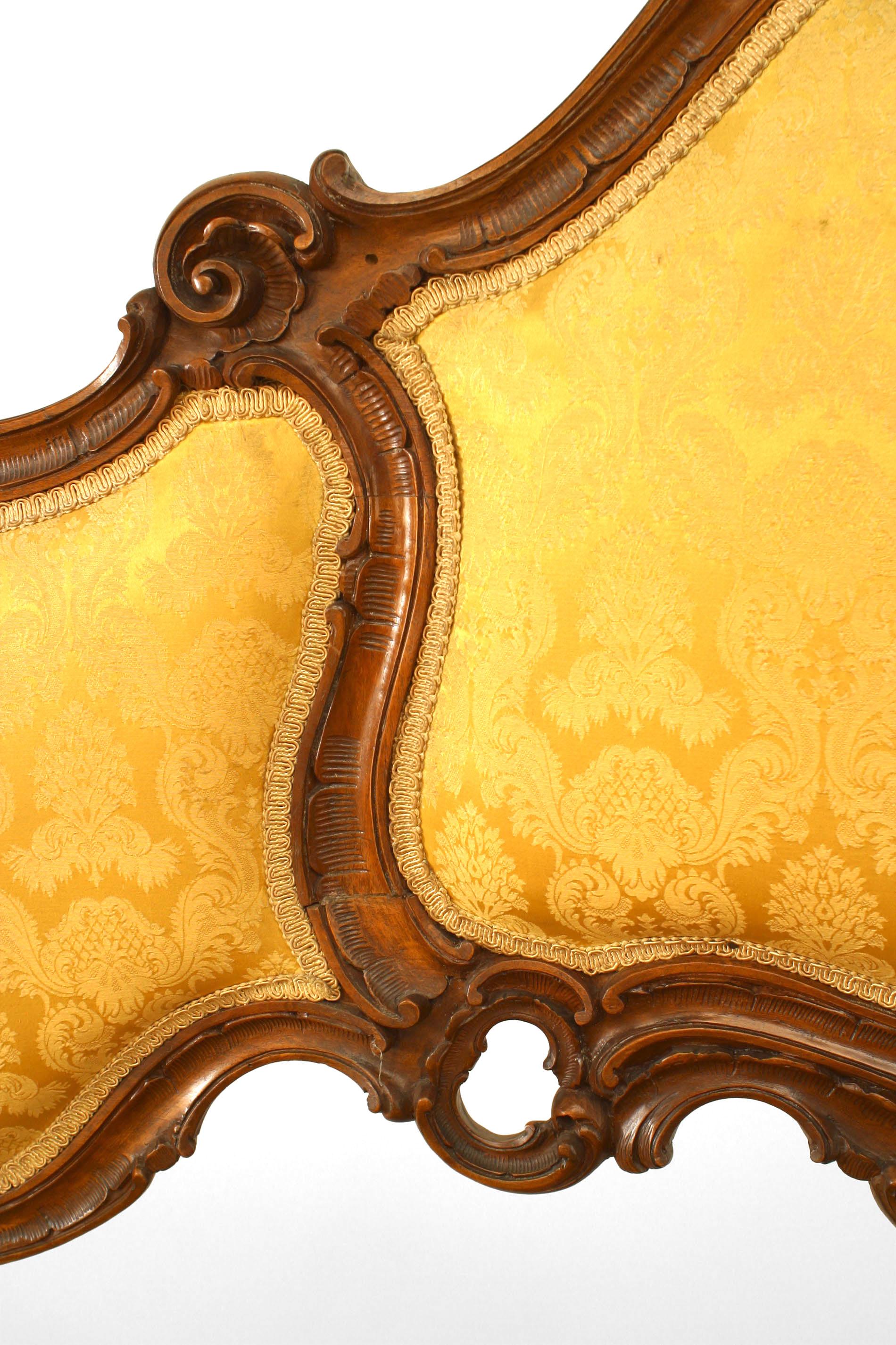 Italian Venetian Gold 6-Piece Living Room Set For Sale 5