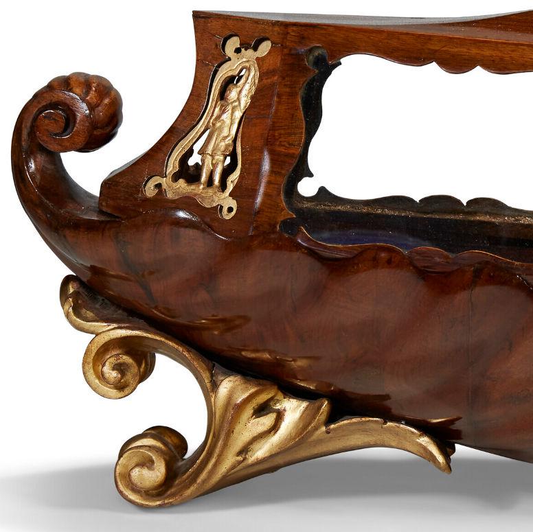 18th Century and Earlier Italian Venetian Gondola Shaped Ceremonial Casket For Sale