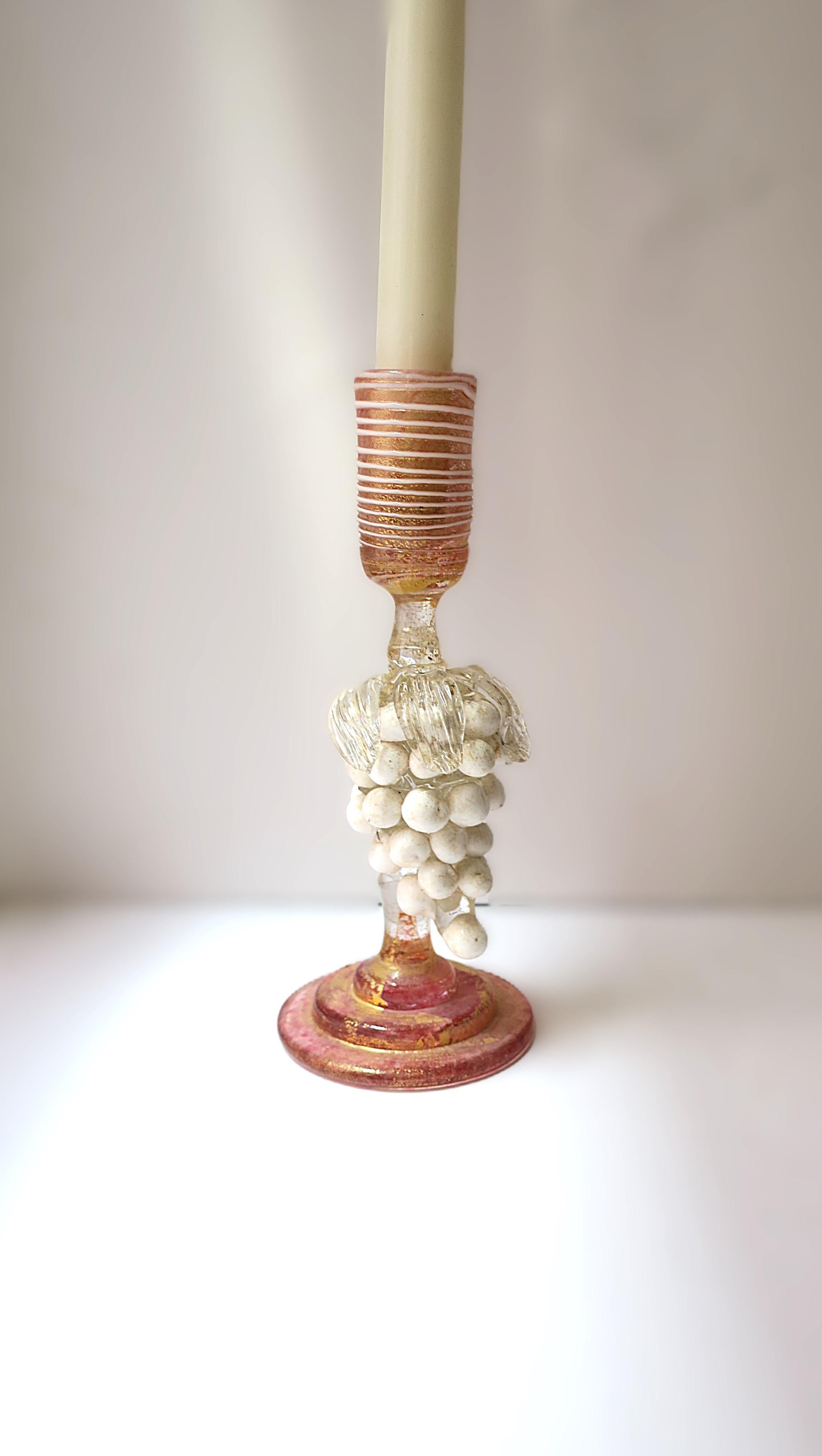 Italiano Portacandele in vetro artistico italiano di Murano con uva in vendita