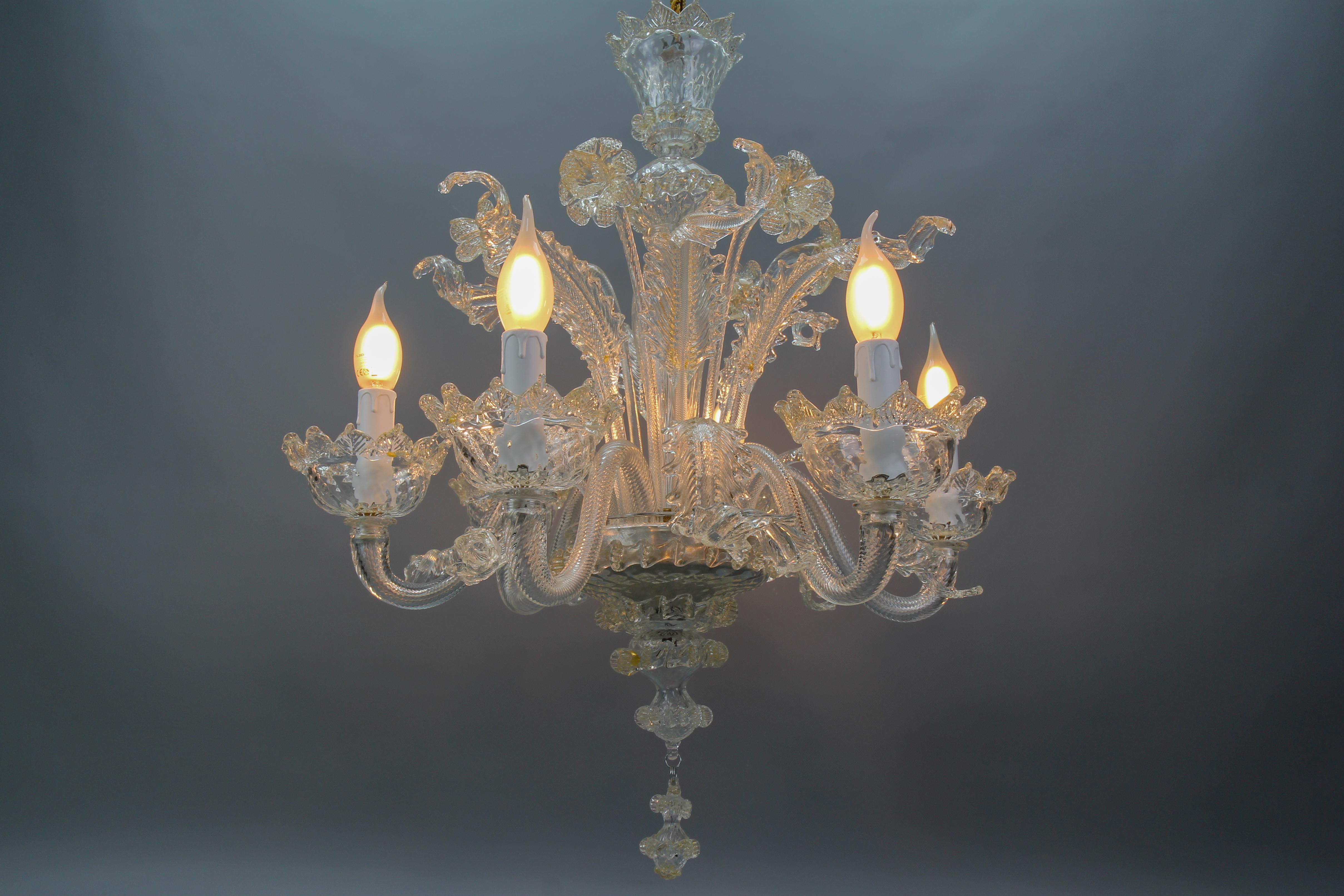Italian Venetian Murano Clear Glass and Gold Dust Floral Six-Light Chandelier For Sale 4