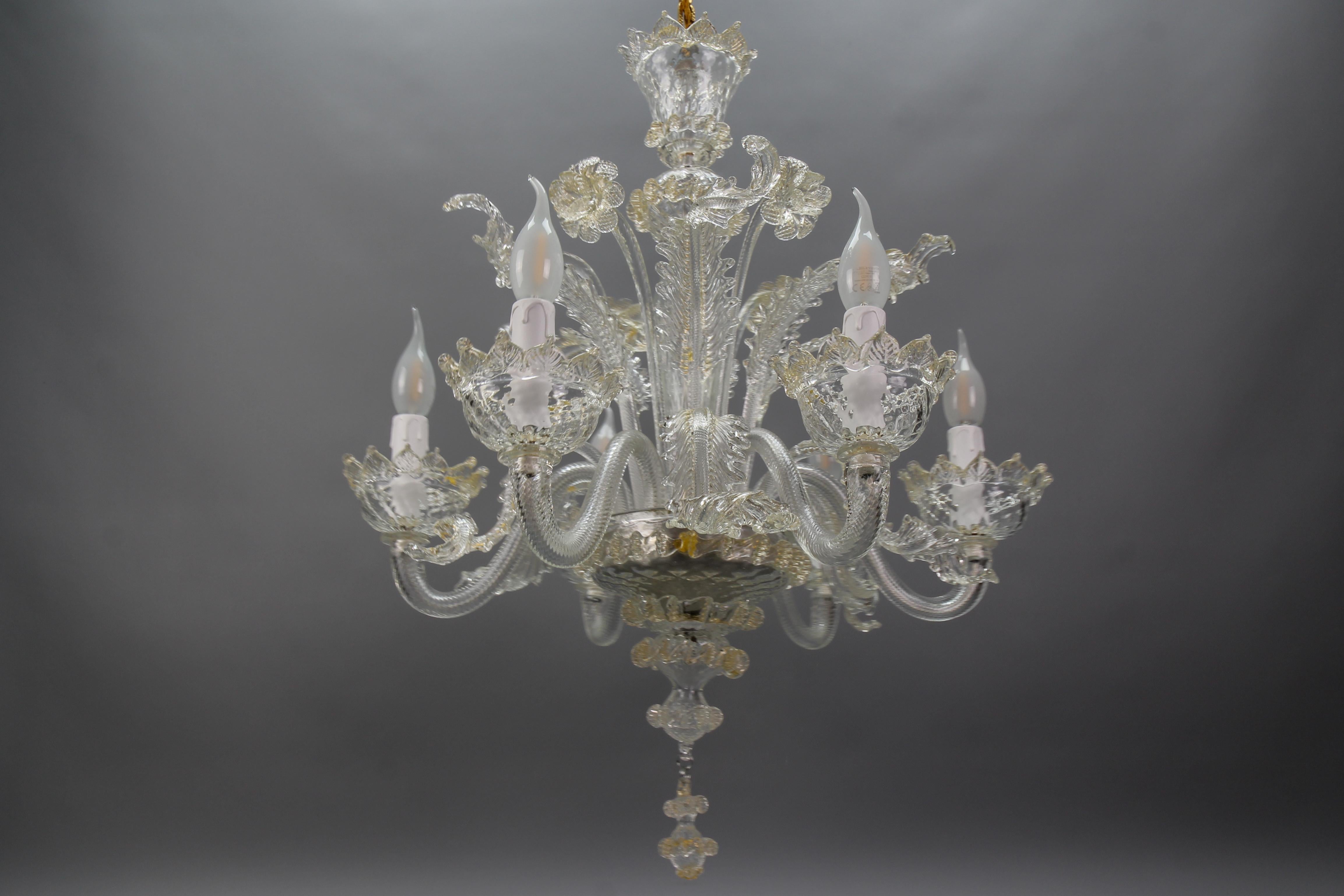 Italian Venetian Murano Clear Glass and Gold Dust Floral Six-Light Chandelier For Sale 3
