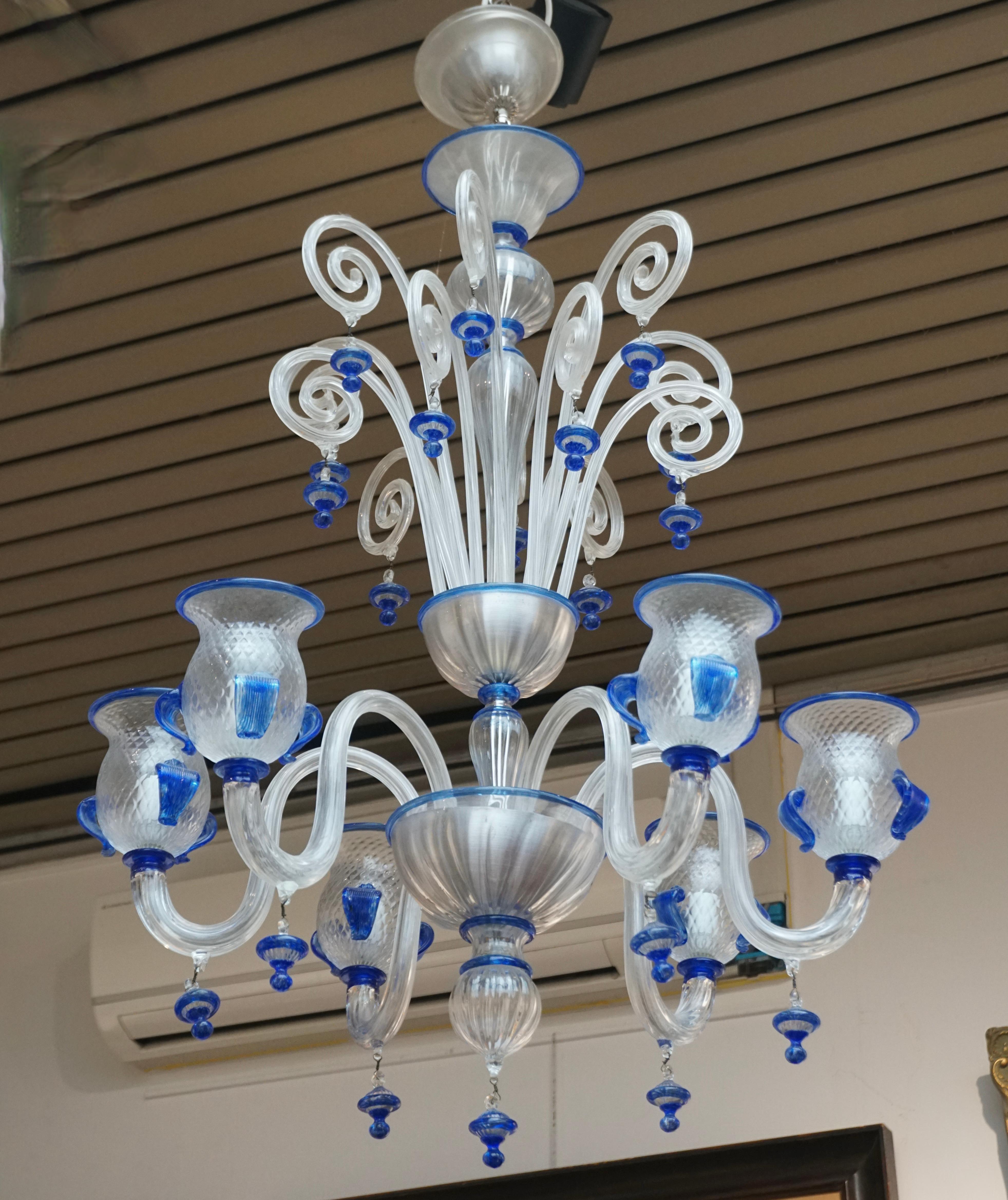Hollywood Regency Lampadario italiano in vetro colorato veneziano di Murano