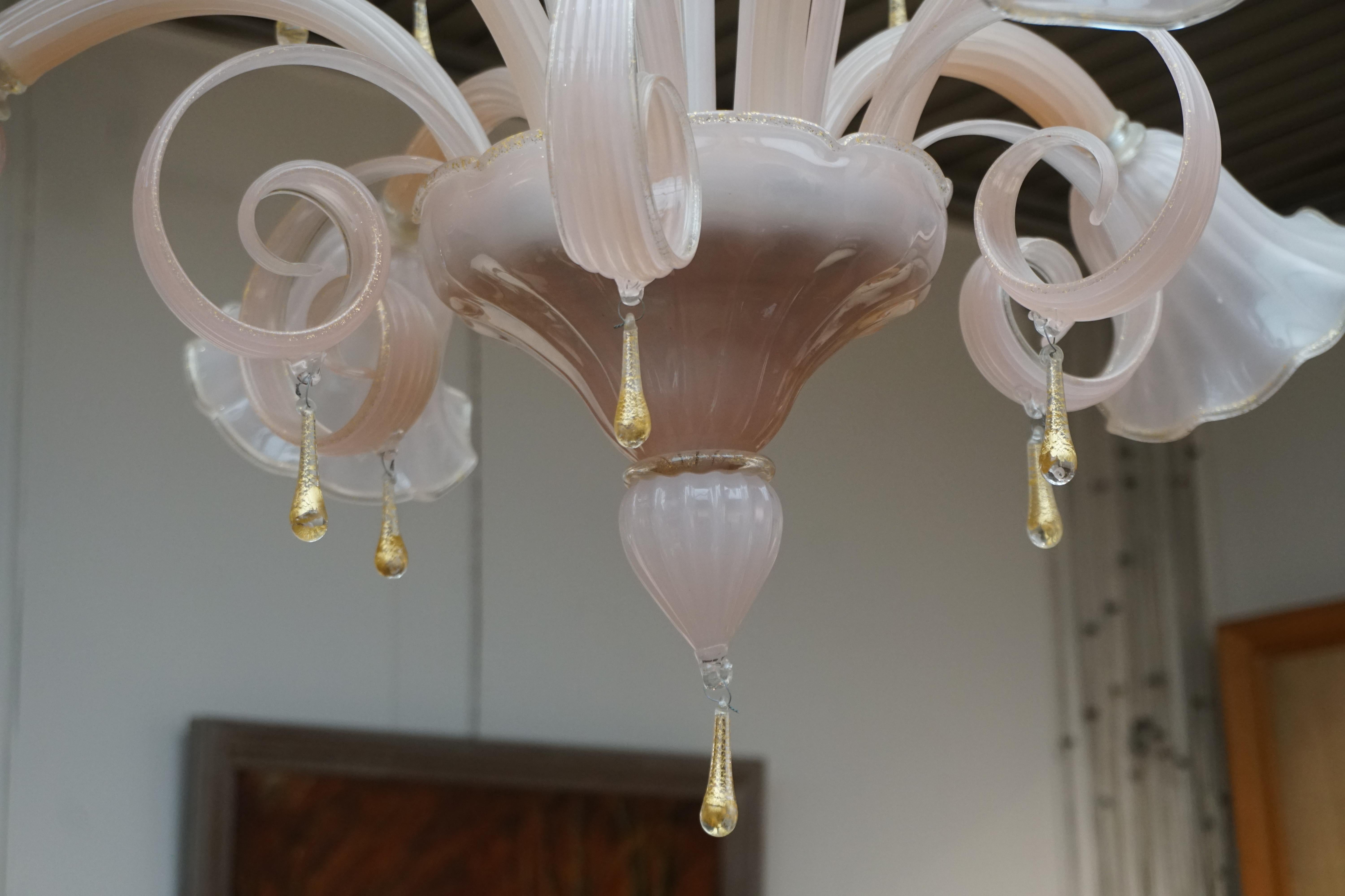 Italienischer venezianischer Muranoglas-Kronleuchter im Zustand „Gut“ im Angebot in Antwerp, BE