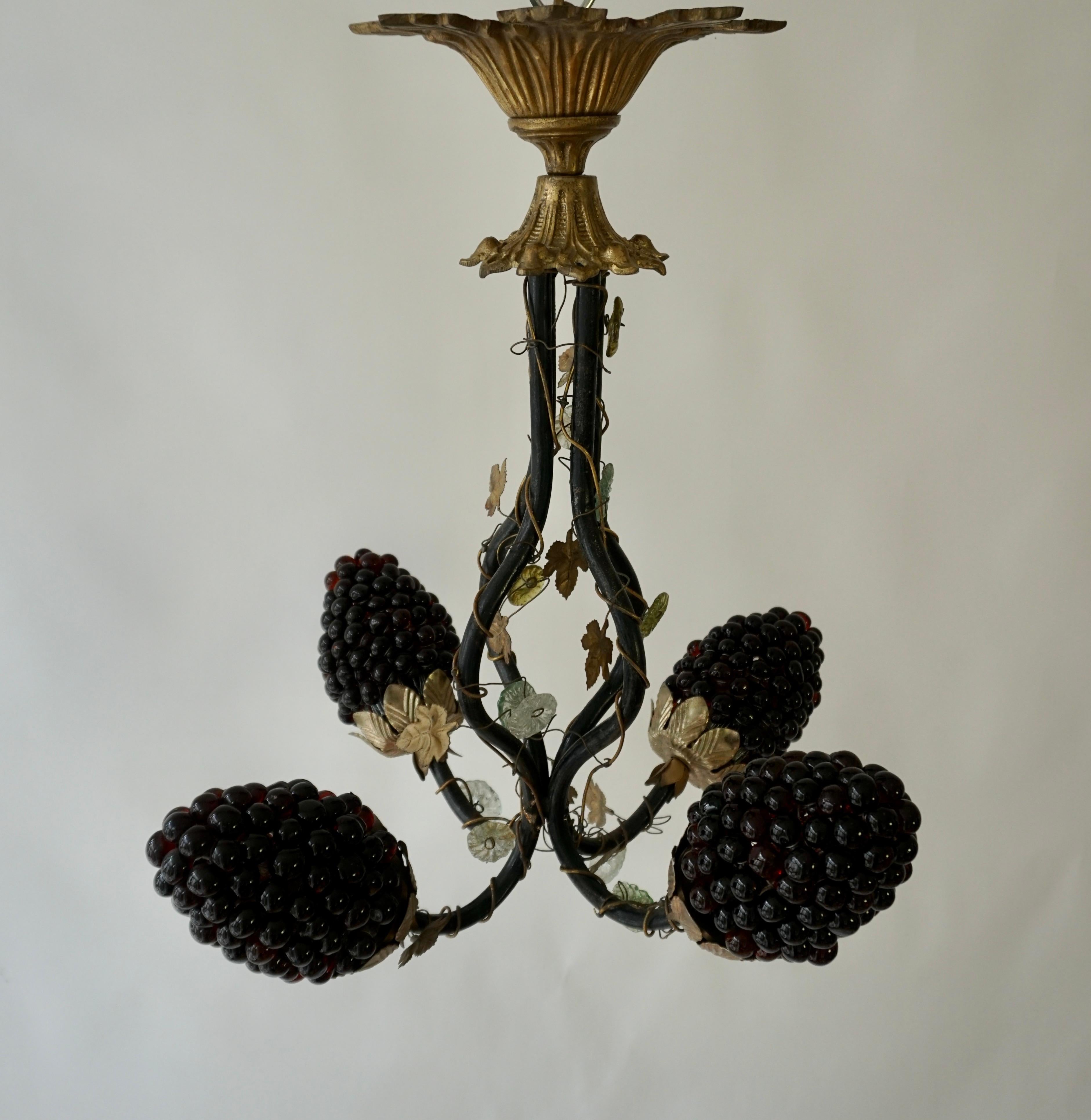 Hollywood Regency Italian Venetian Murano Glass Grape and Flower Chandelier For Sale