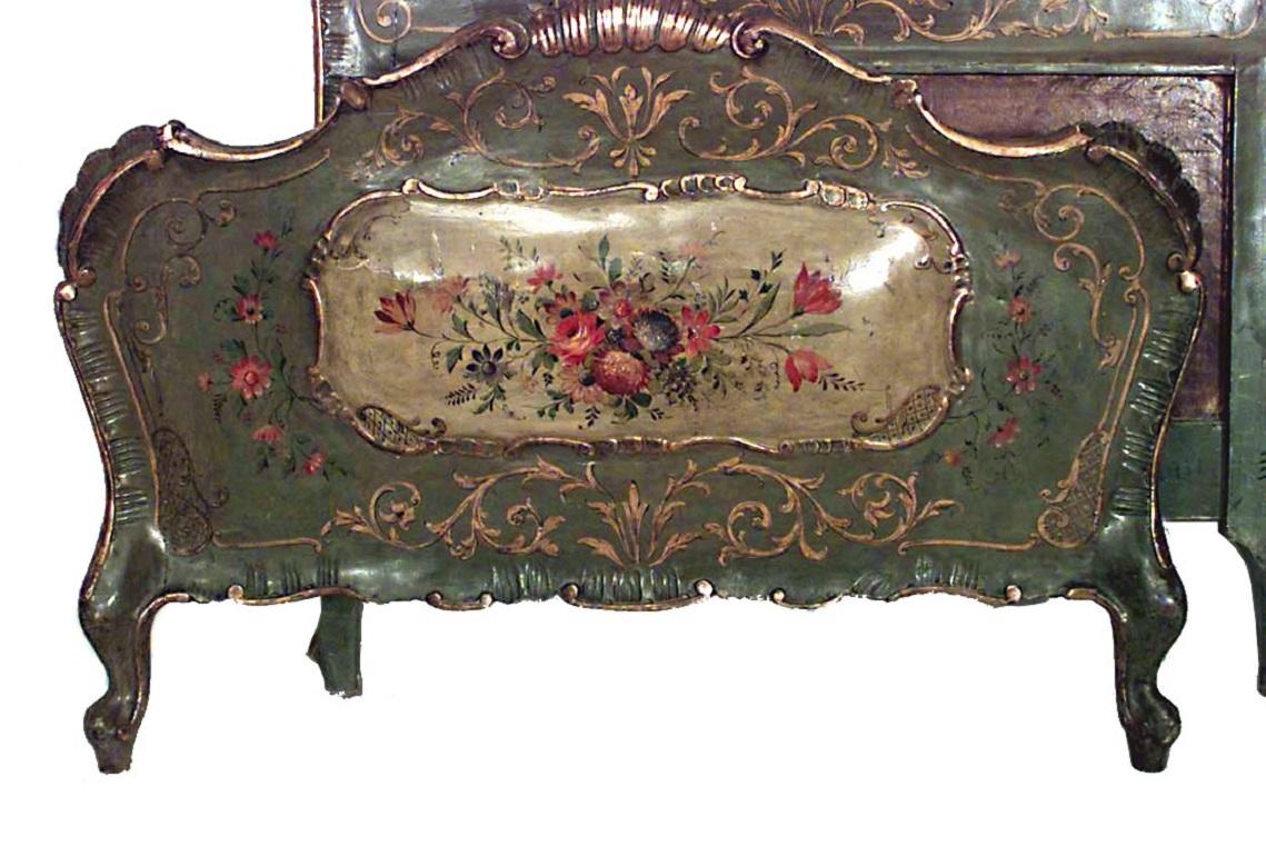 Italian Venetian Painted Twin Beds In Good Condition For Sale In New York, NY