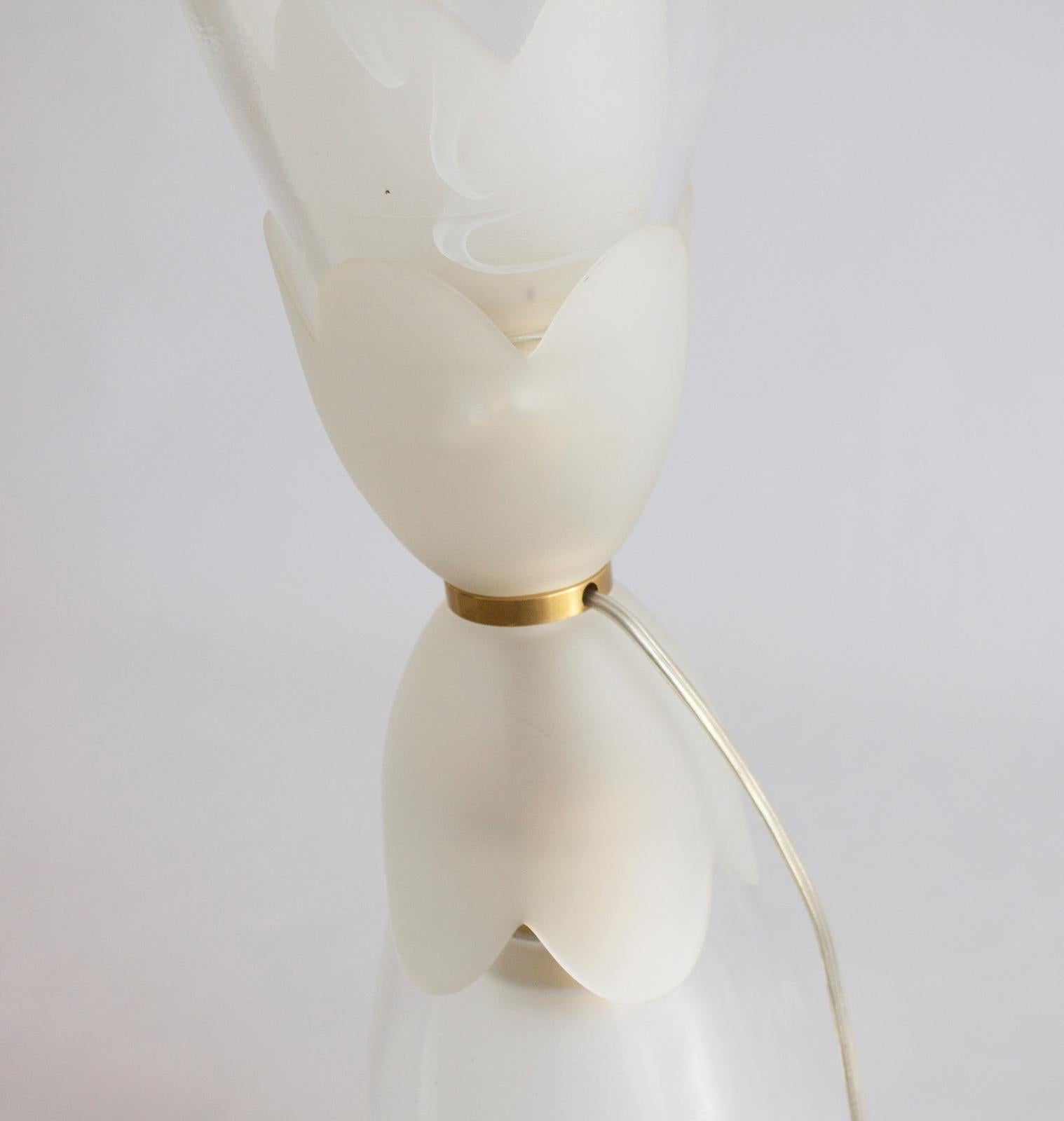 Italian Venetian Pair of Table Lamps, Blown Murano Glass White Nuanced, 1980s 11