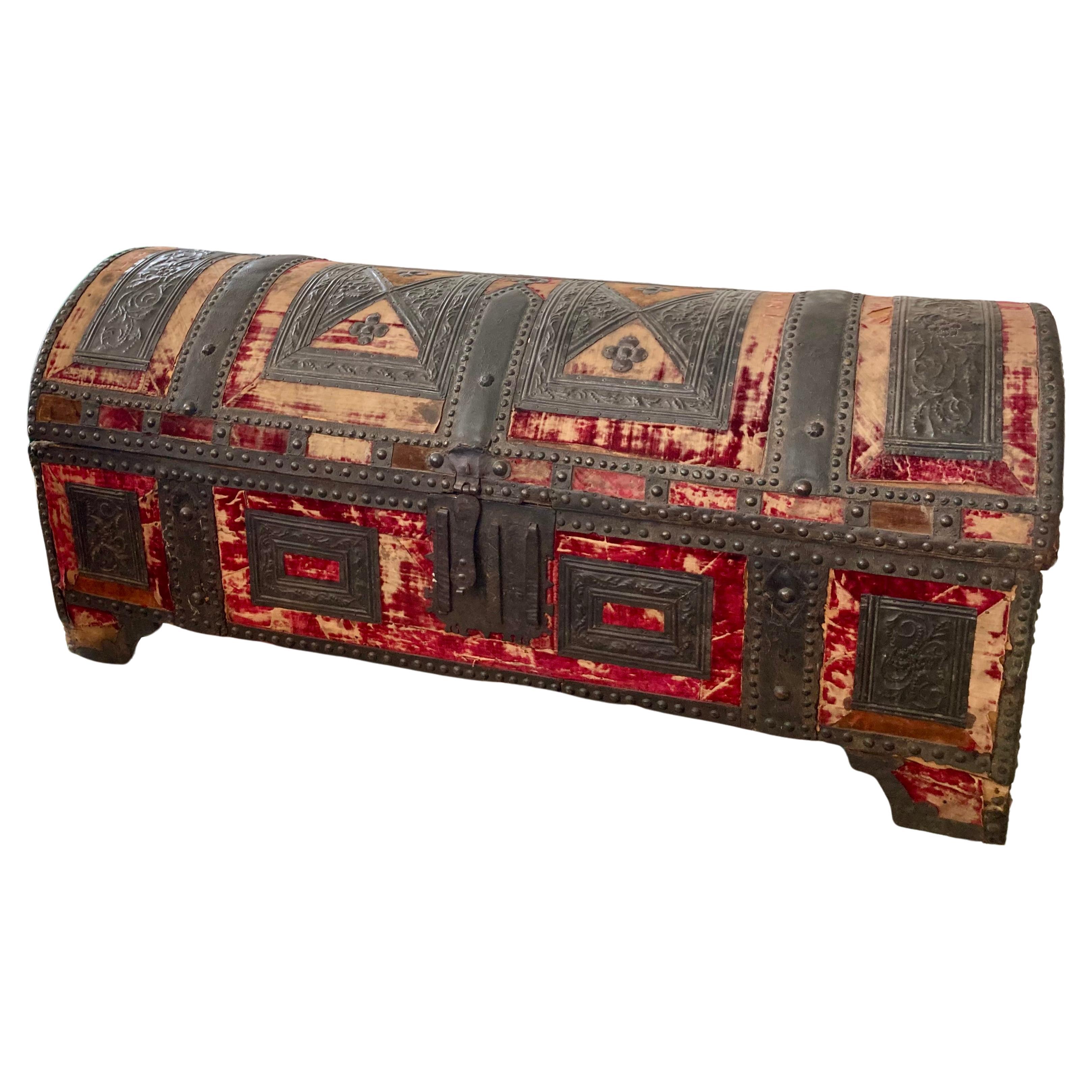 Italian Venetian Palace Trunk For Sale