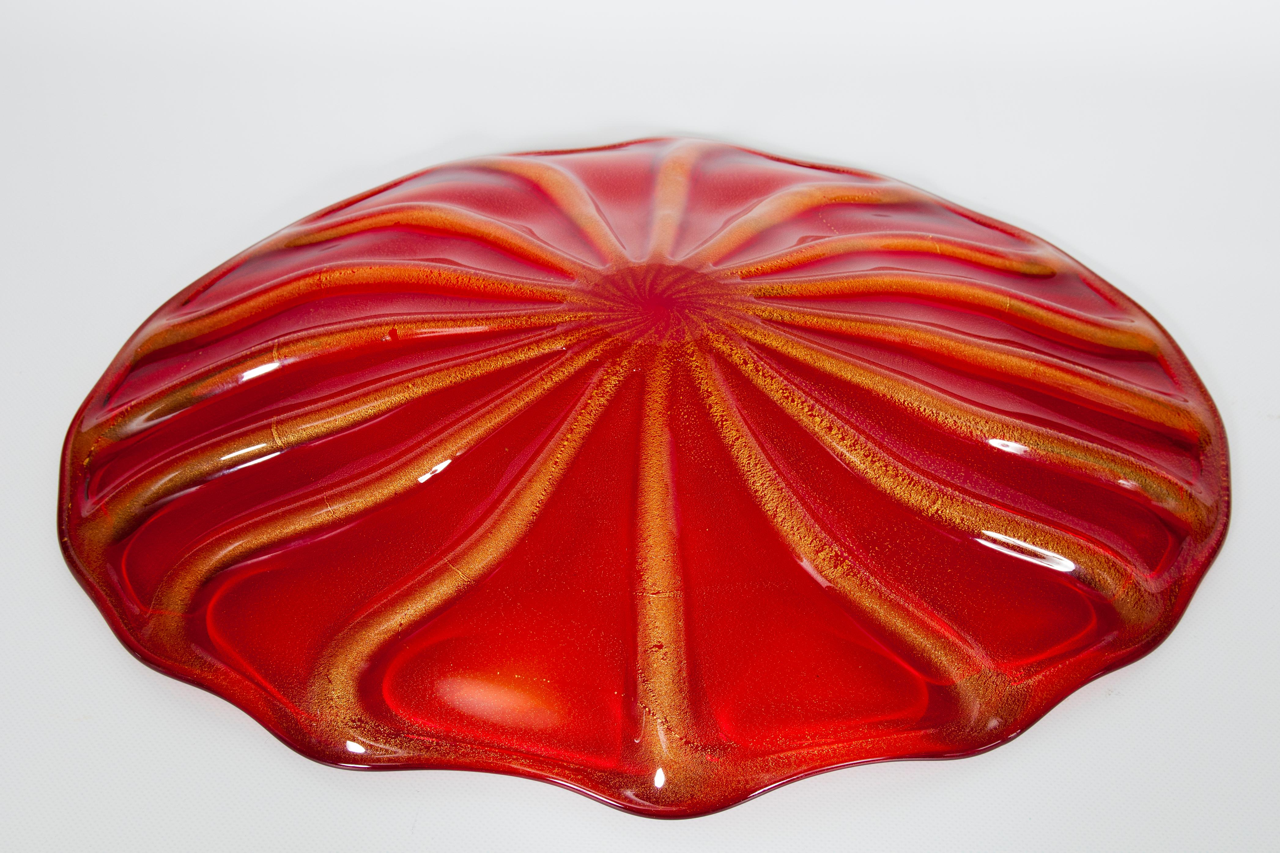 Italian Venetian Red Murano Glass Centerpiece with Submerged Gold, 2000s For Sale 2