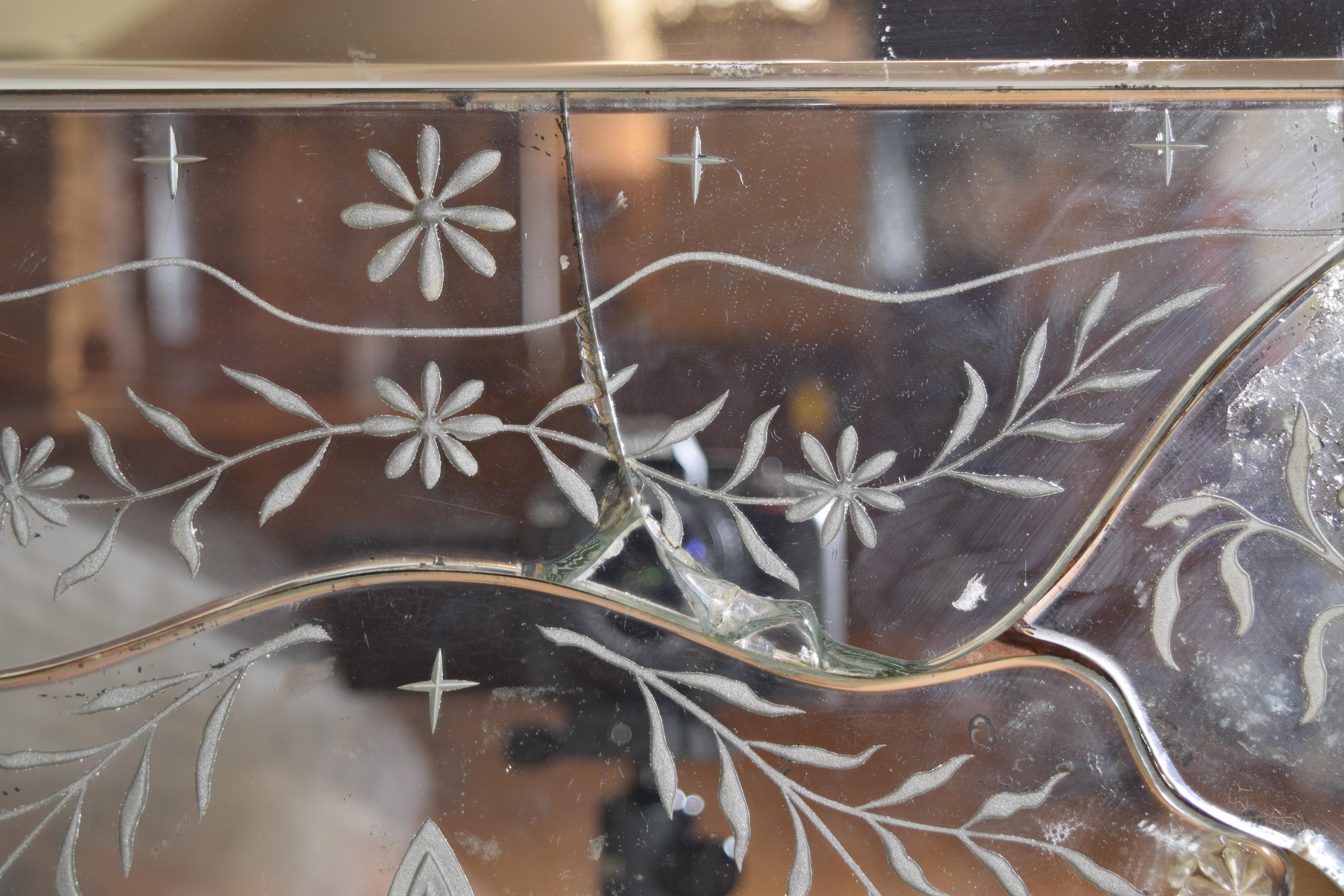 Italian, Venetian Rococo Style Etched & Beveled Glass Mirror, last quarter 19thc 4