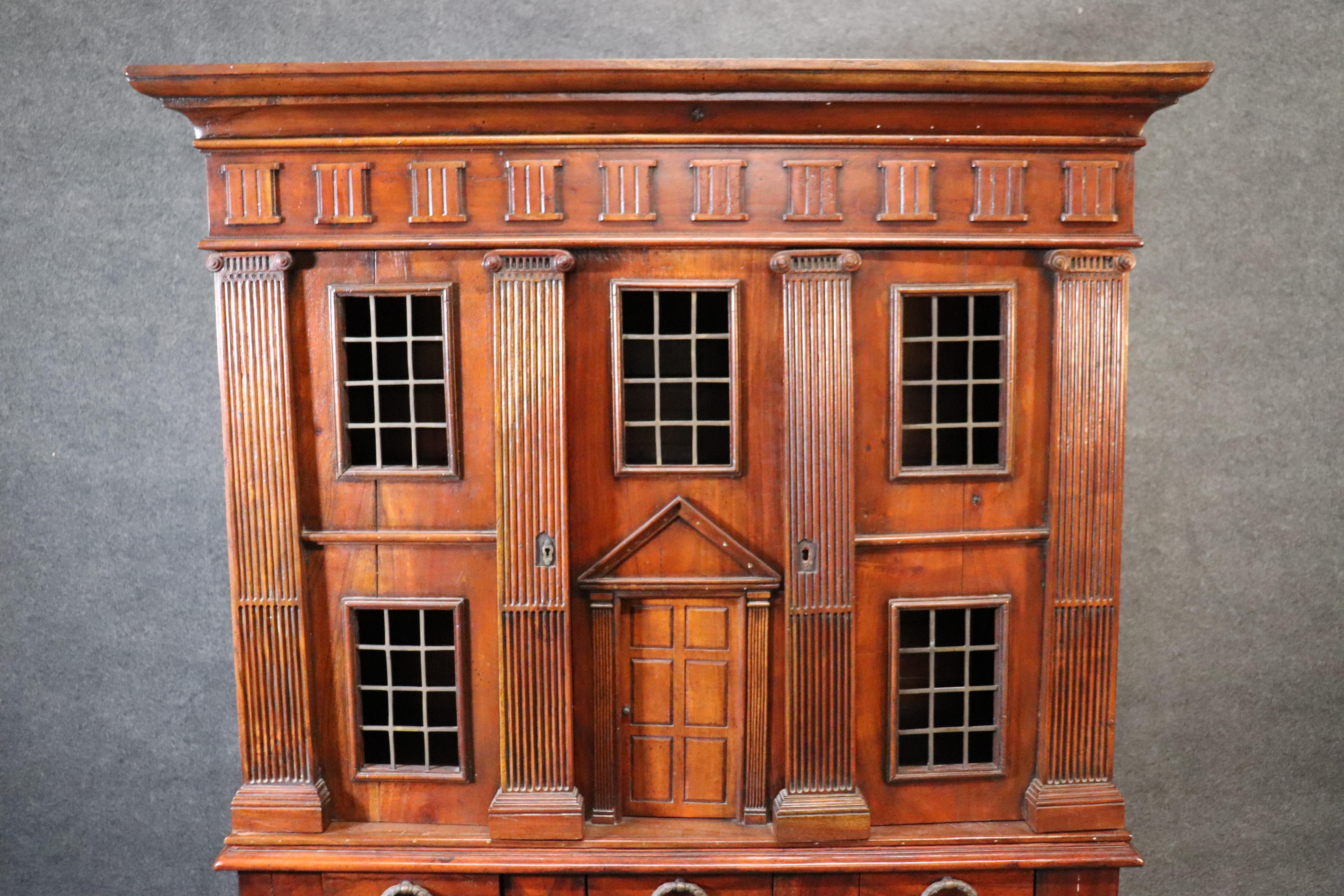 Italian Venetian Solid Walnut Collectors Liquor Cabinet Looks like a House In Good Condition In Swedesboro, NJ