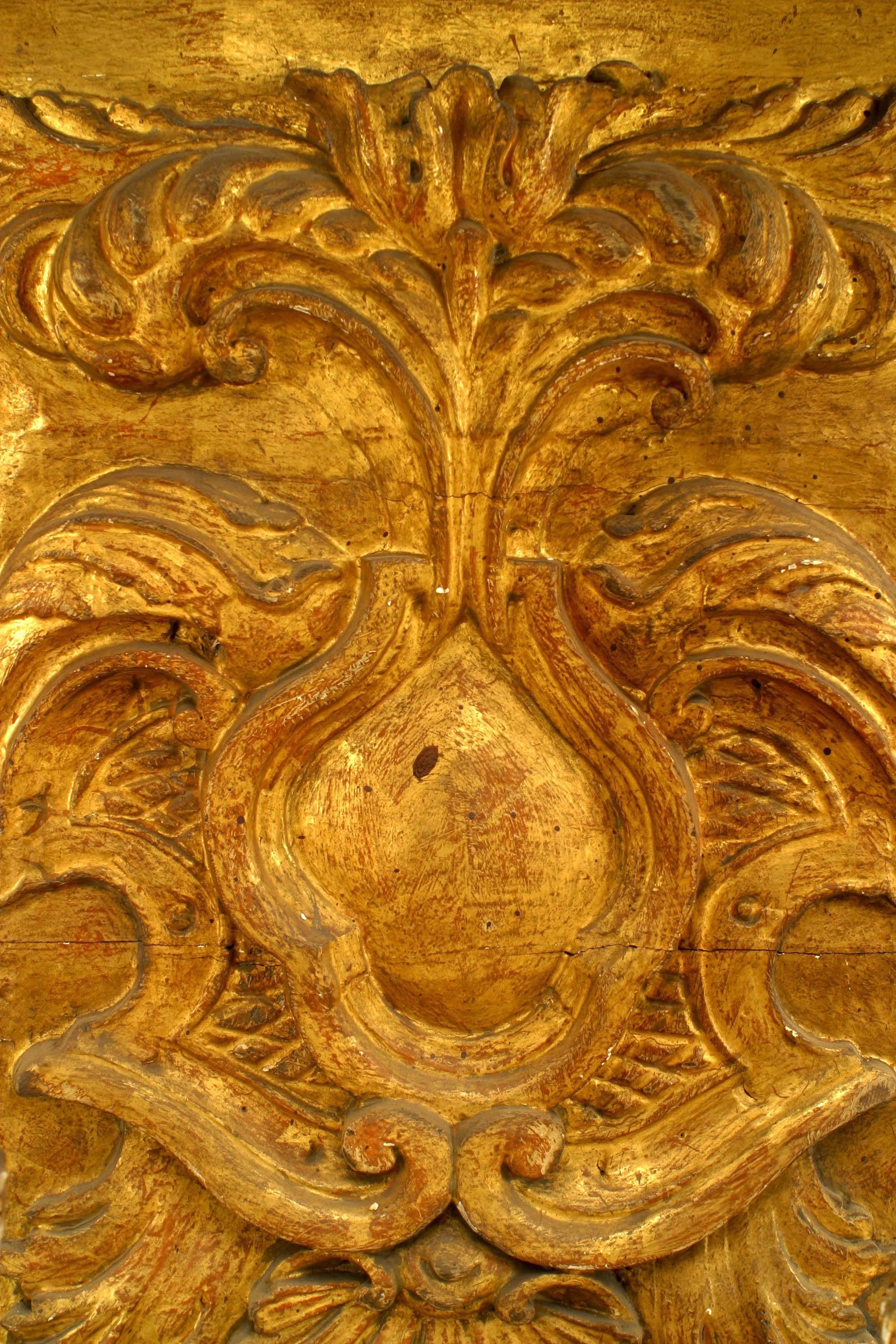 Italian Venetian Carved and Gilt Cabinet 2