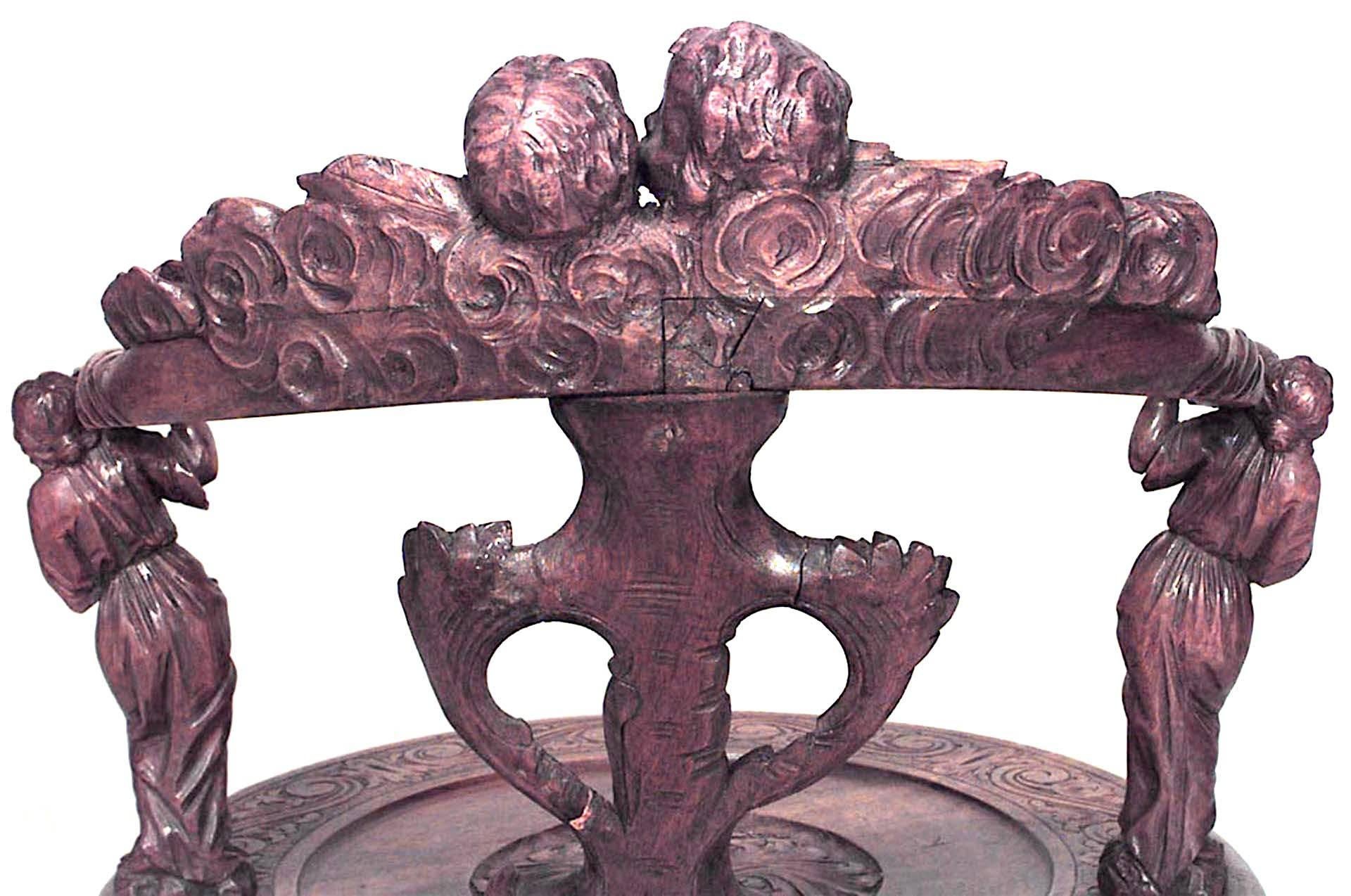 Sculpté Fauteuil vénitien italien sculpté à dossier rond en vente