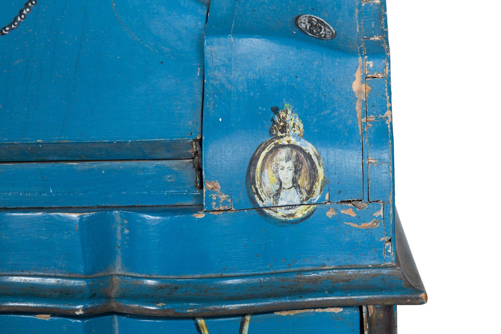 Secrétaire de style vénitien italien en trompe-l'œil peint en bleu 13