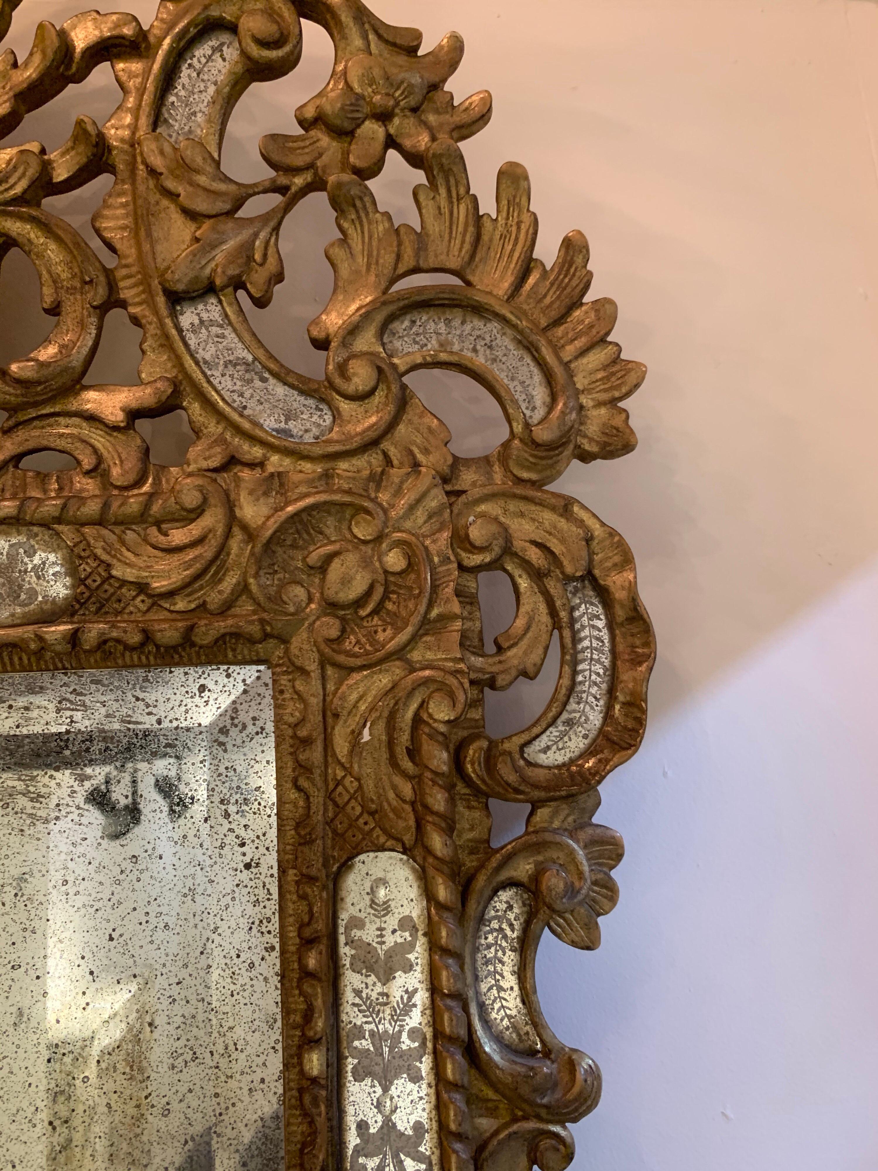 Contemporary Italian Venetian Style Carved and Giltwood Mirror
