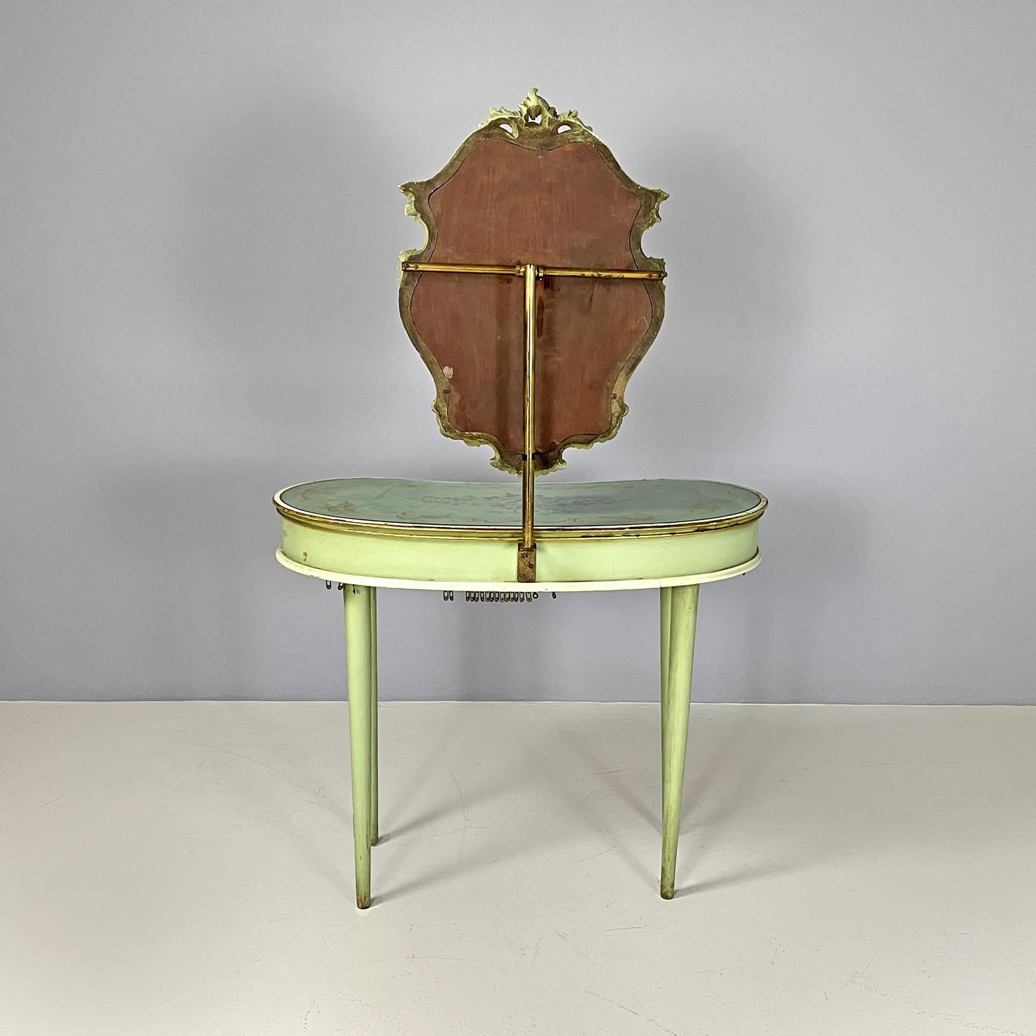 Italian Venetian style green and golden wood console with mirror, 1950s  For Sale 2