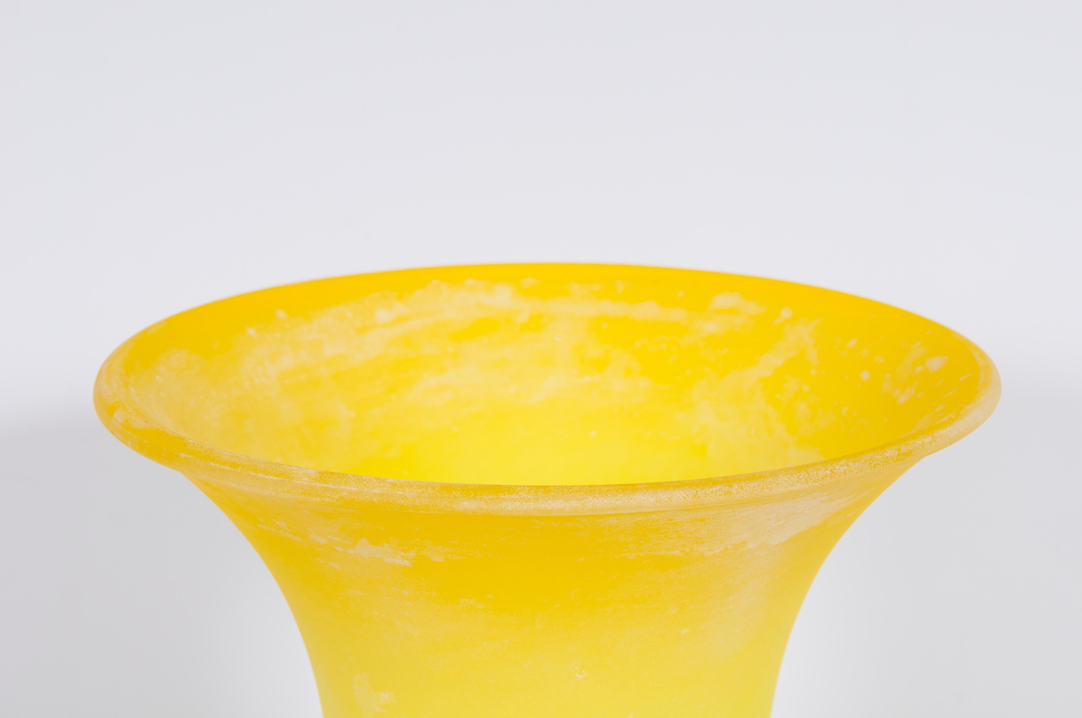 Hand-Crafted Italian Venetian Yellow Murano Glass Scavo Vase Contemporary 1990s For Sale