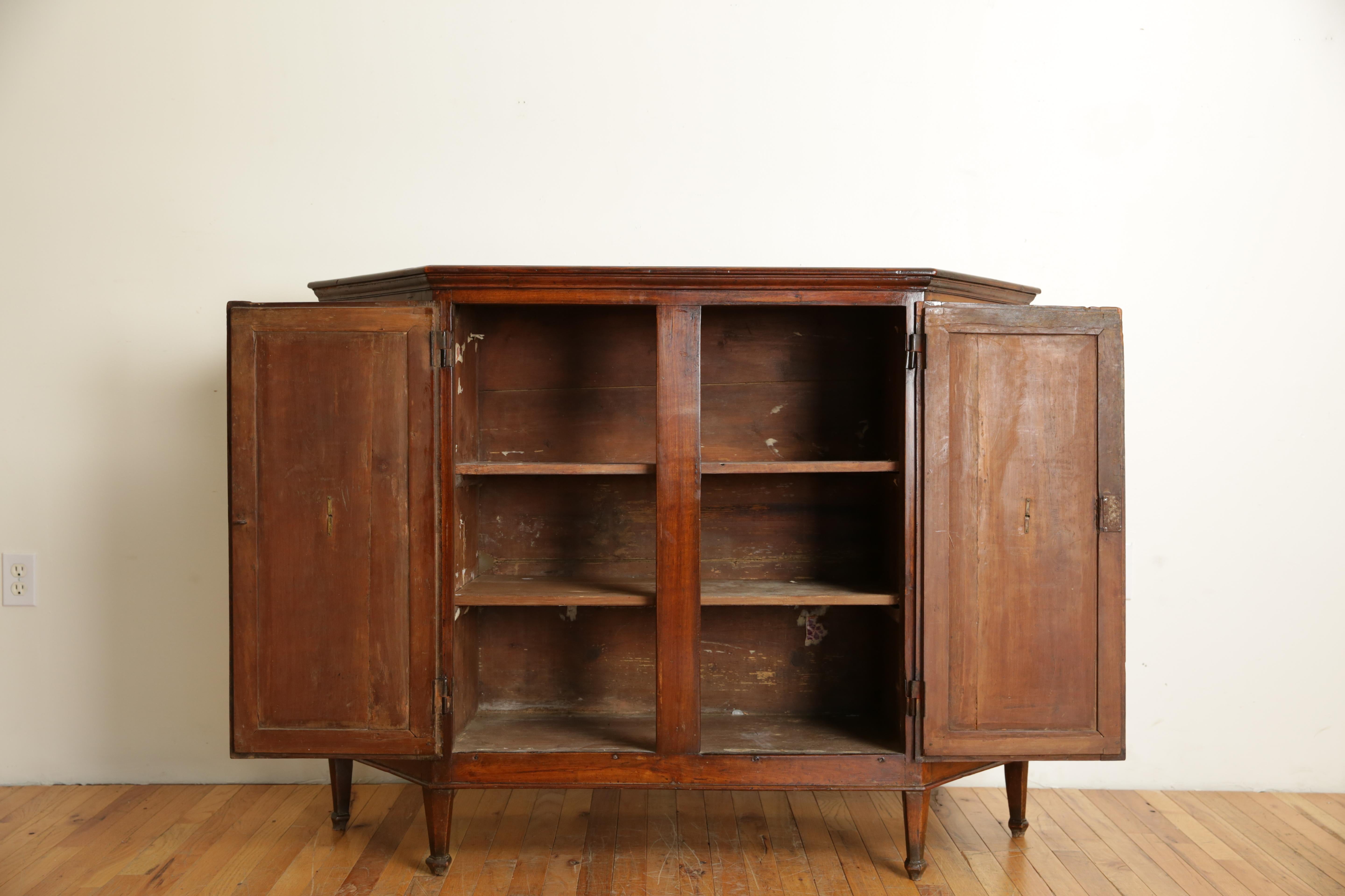 Italian, Veneto, Neoclassic Fruitwood 4-Door Scantonata Credenza, ca. 1790 2
