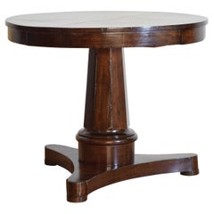 Table centrale italienne néoclassique à 2 tiroirs en noyer de la Vénétie, vers 1820