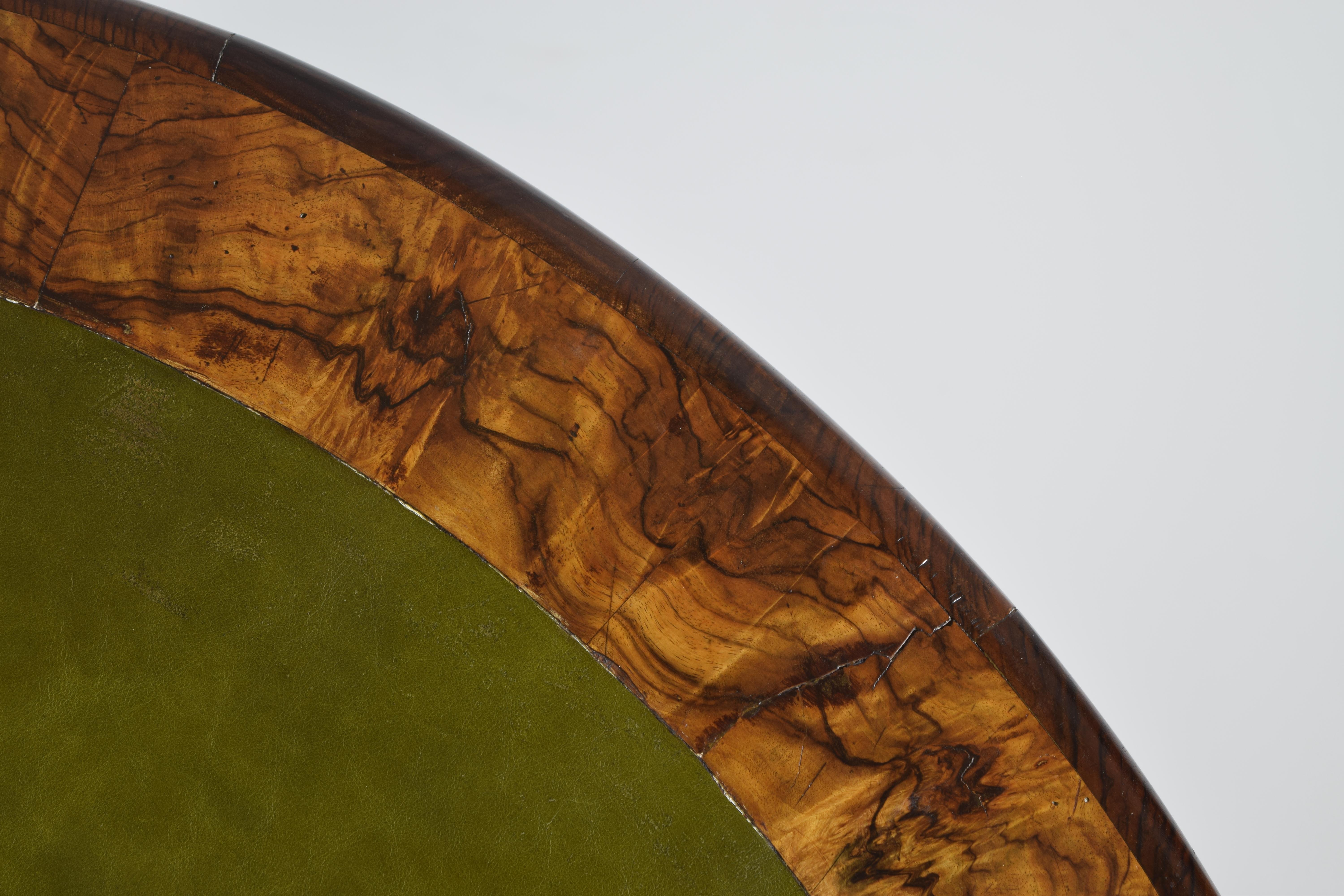 Italian, Veneto, Neoclassic Walnut & Leather Top Center/Library Table, ca. 1825 For Sale 4