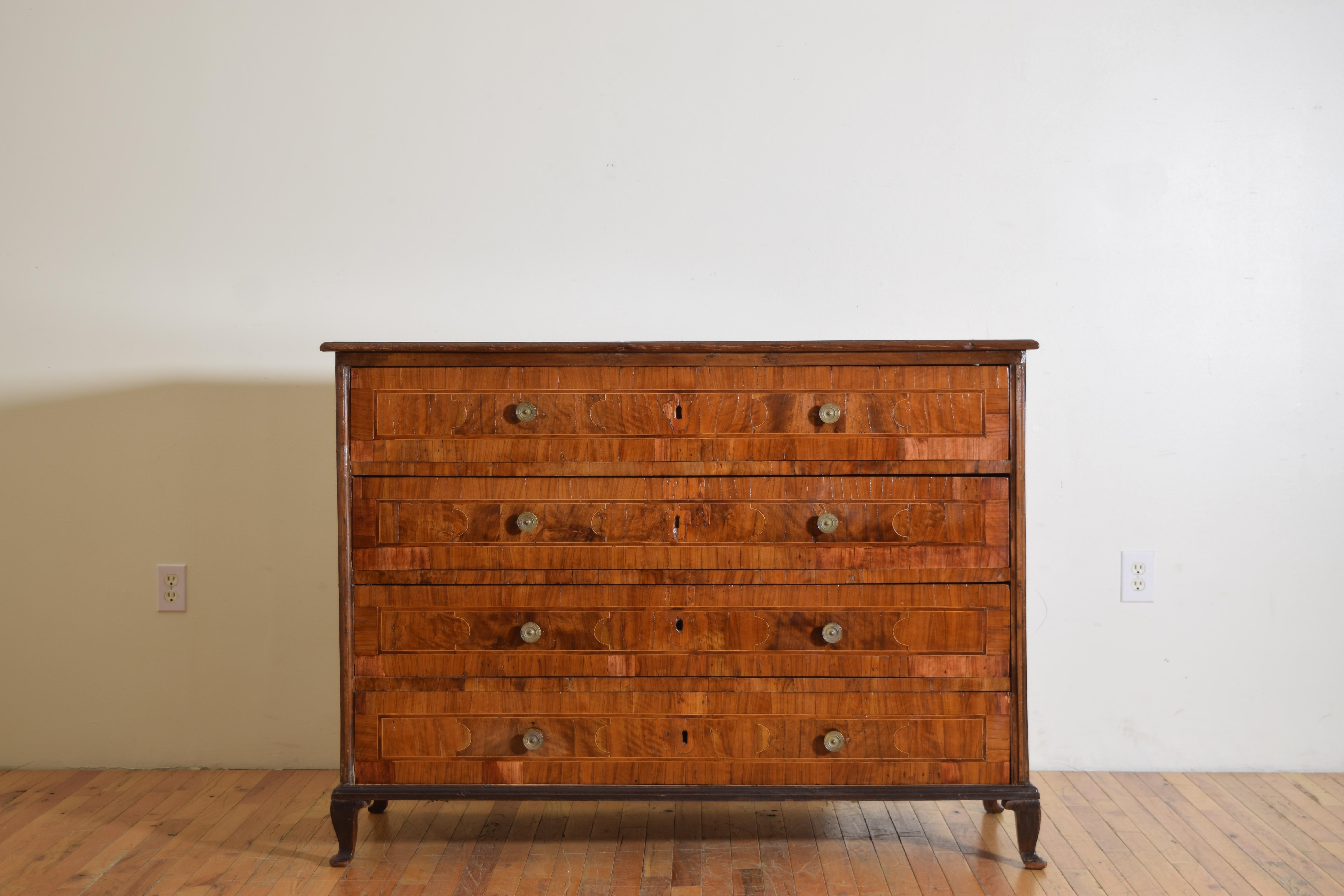 Italian, Veneto, Walnut, Ebonized, & Veneered LXIV/LXV 4-Drawer Commode, ca.1735 In Good Condition In Atlanta, GA