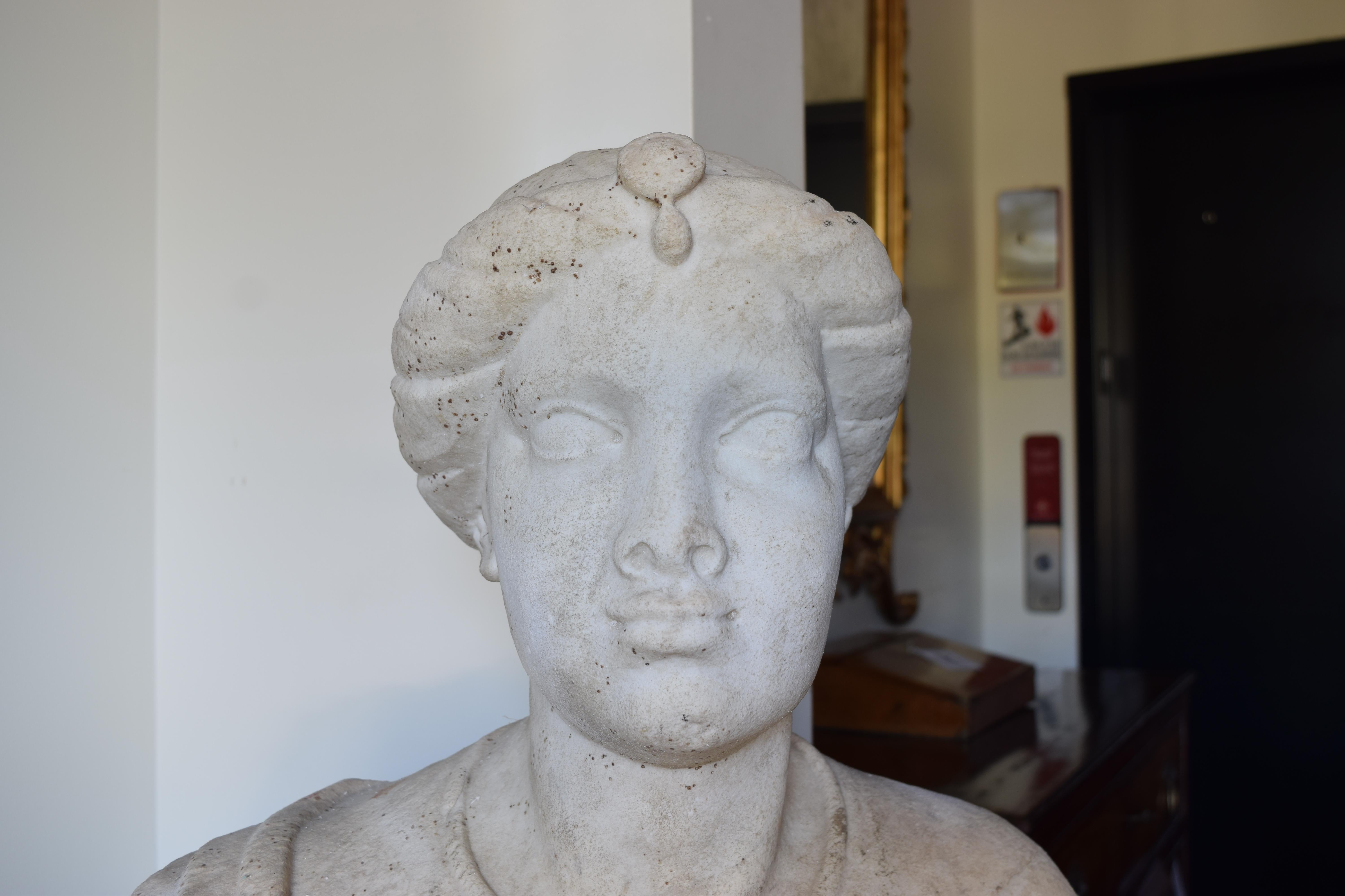 Italiano, Venezia, periodo barocco Busto di moro in marmo di Carrara, metà del XVII secolo in vendita 2