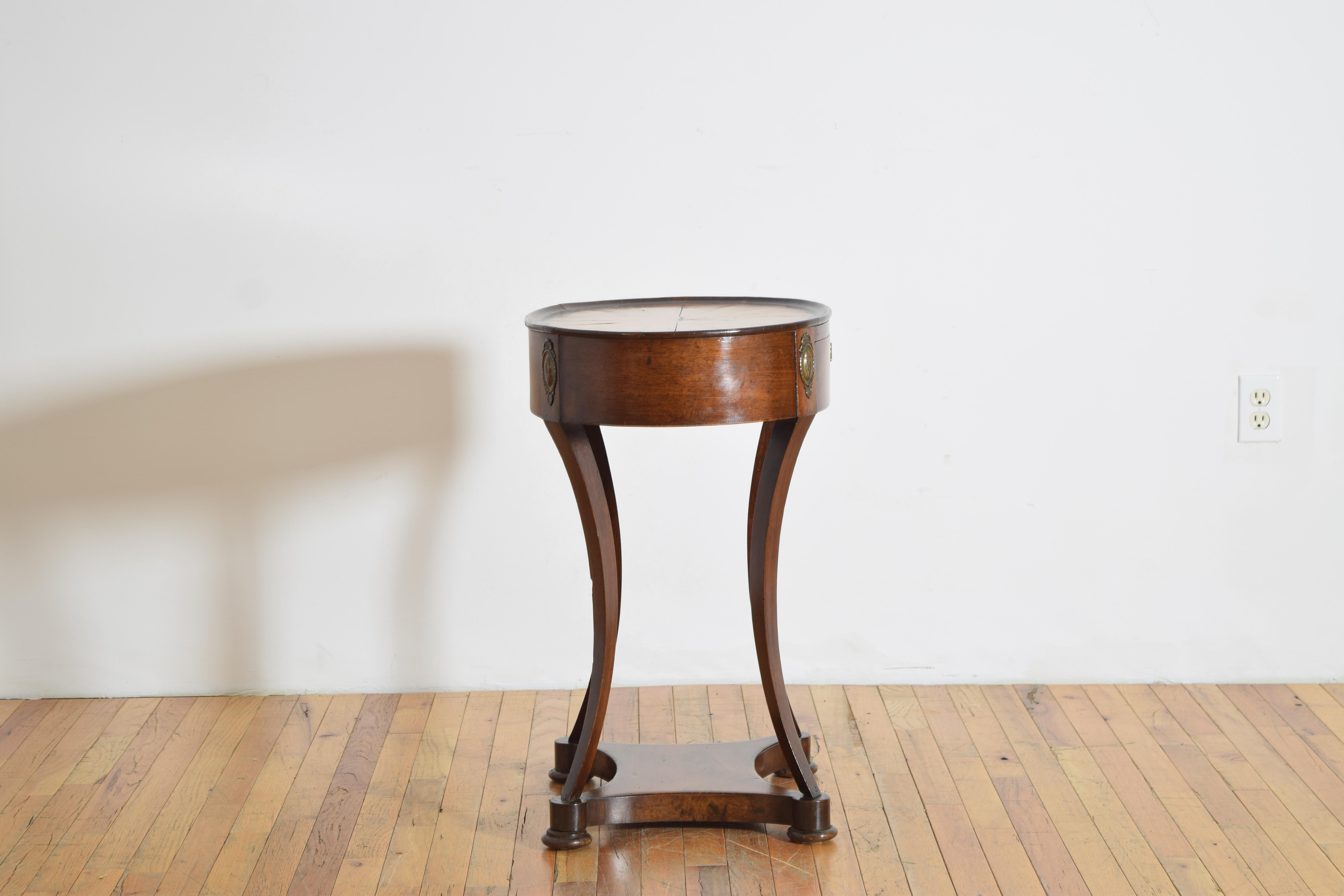Italian, Venezia, Walnut, Ashwood & Ebonized 1-Drawer Side Table, ca. 1825 In Good Condition For Sale In Atlanta, GA