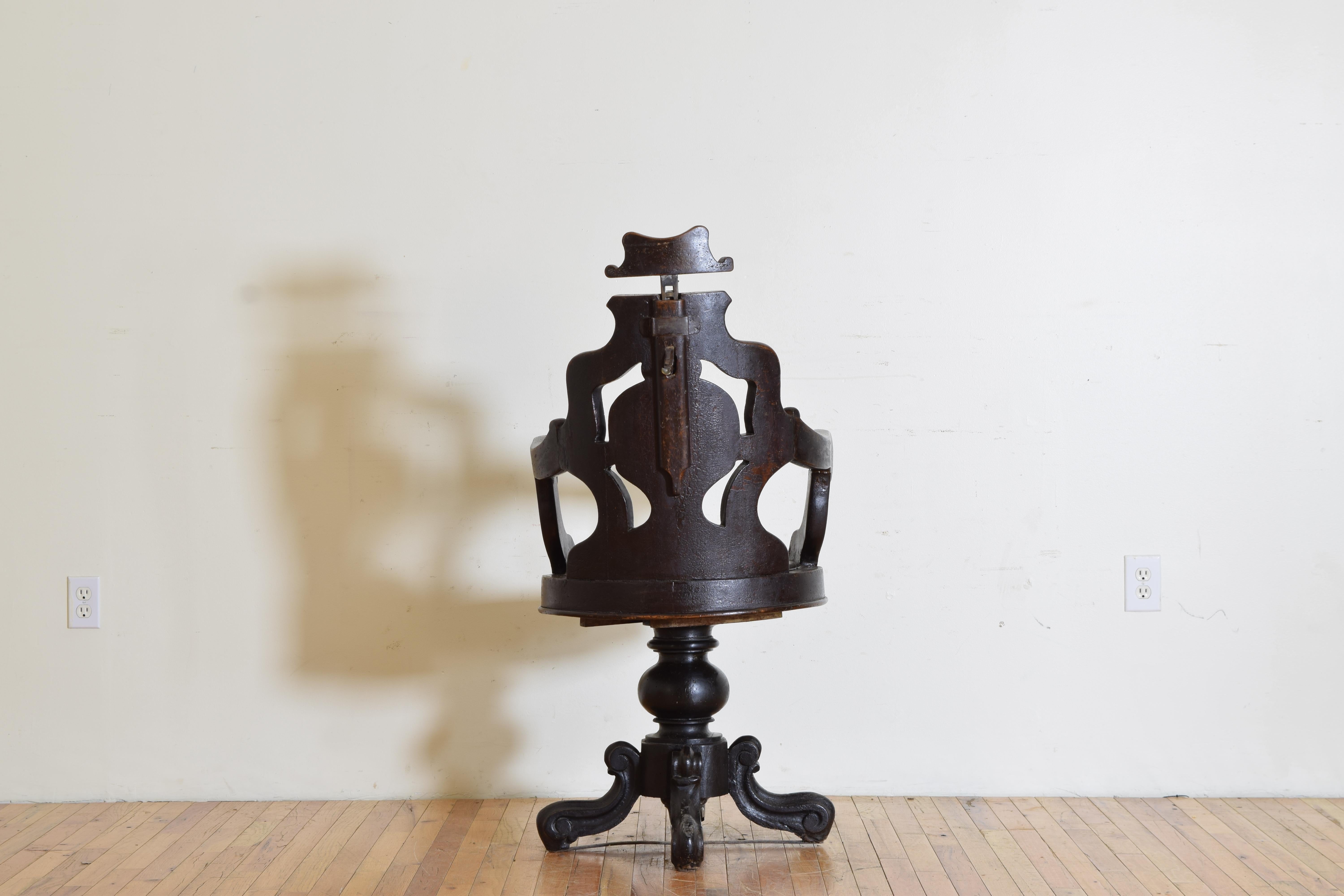 Pine Italian, Venice, Baroque Period Larice-Wood Swivel Barber's Chair, Late 17th C