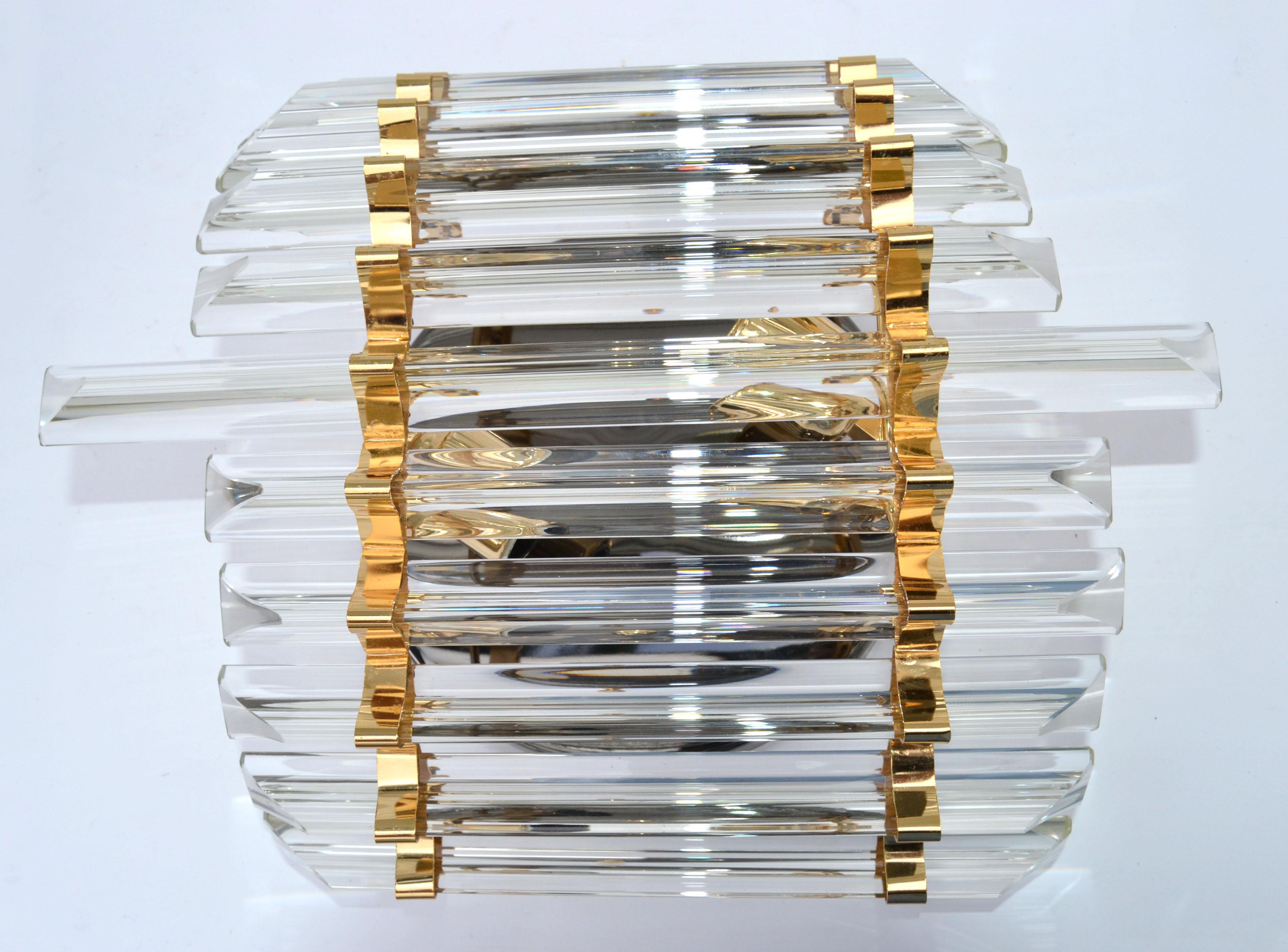 Italian Venini Style Crystal & Brass Large Sconce, Wall Light Mid-Century Modern For Sale 4