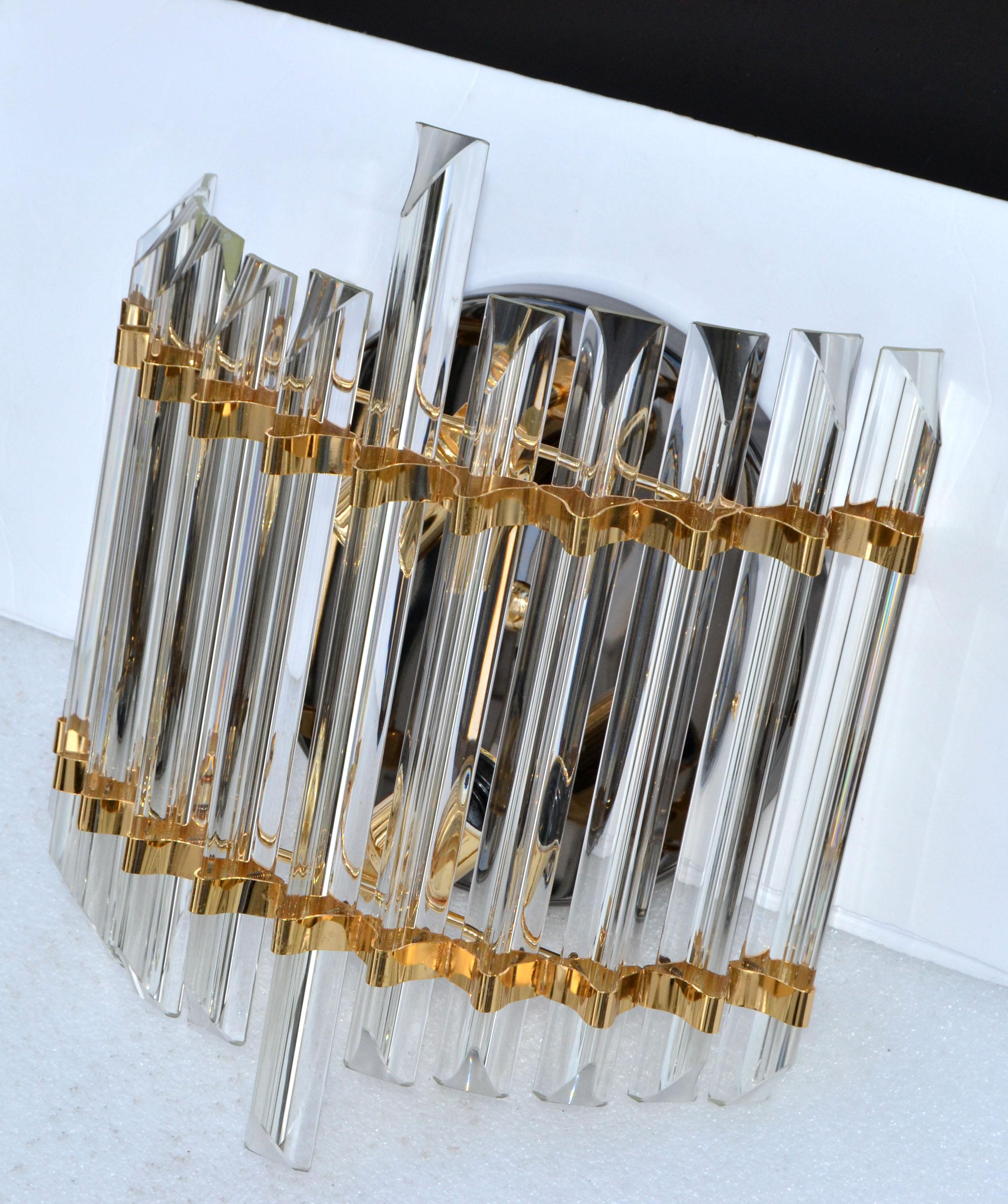 Late 20th Century Italian Venini Style Crystal & Brass Large Sconce, Wall Light Mid-Century Modern For Sale