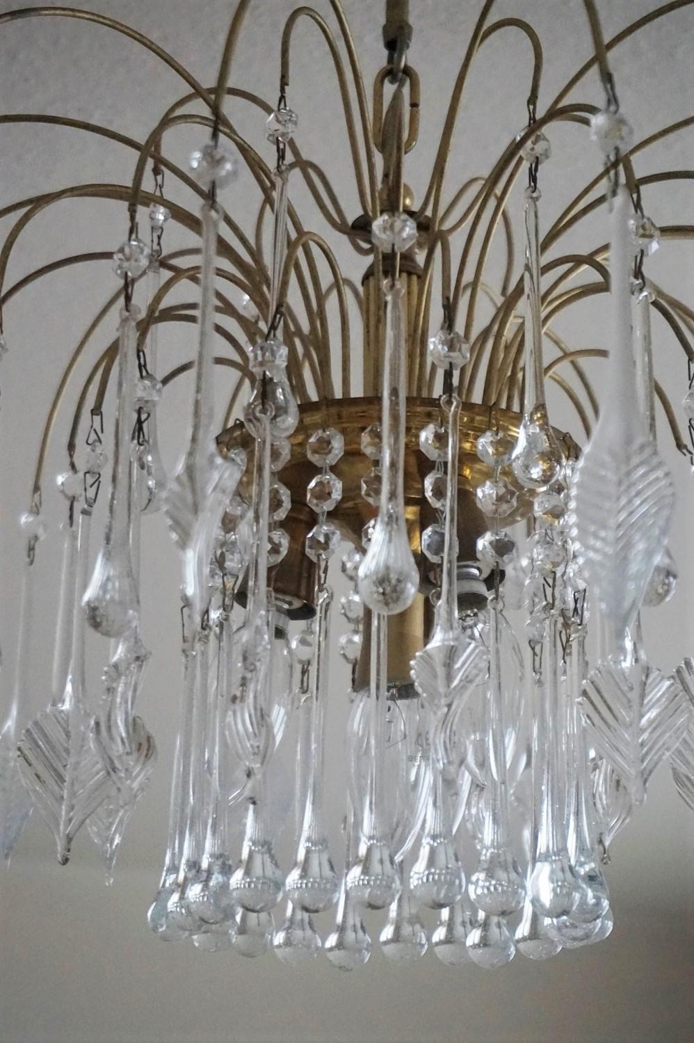 20th Century Italian Venini Style Warterfall Chandelier with Murano Glass Leaves and Drops For Sale