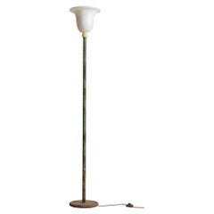 Italienische Verdigris-Stehlampe mit Glas-Fackelschirm, 1940er Jahre