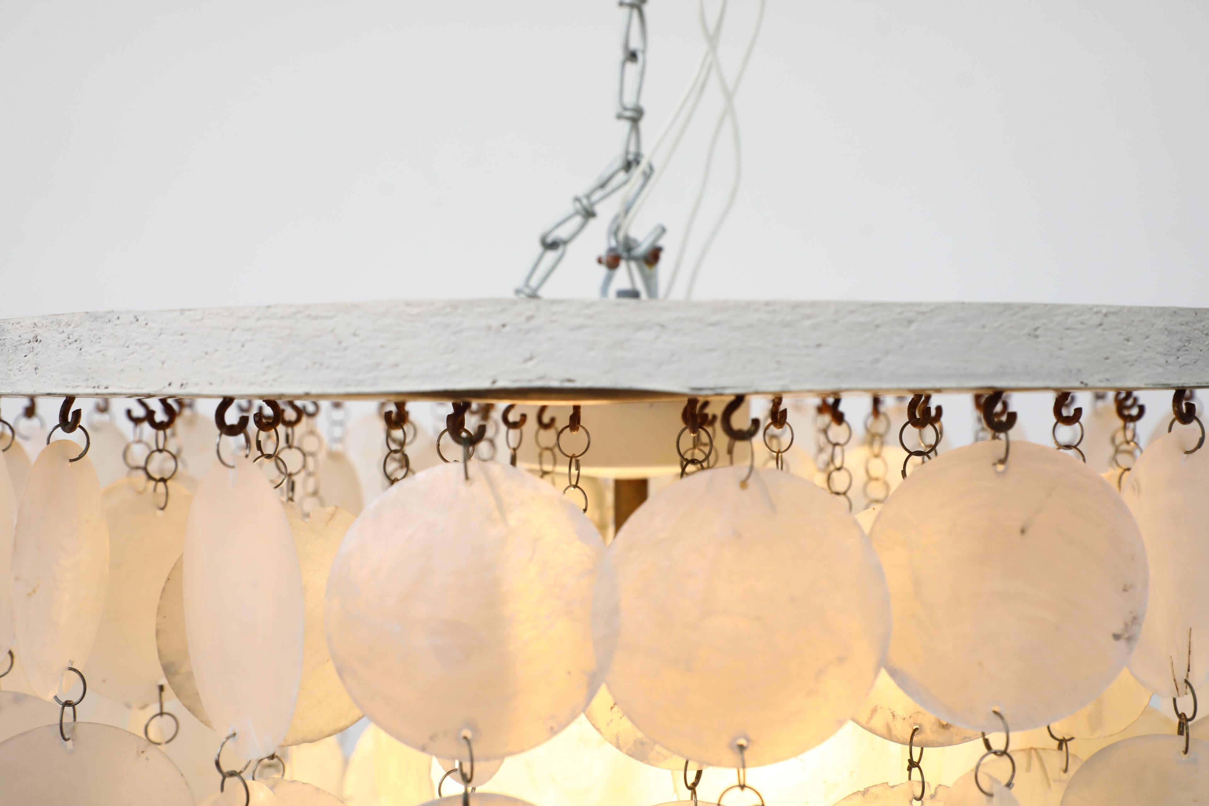 Lampadario Capiz a più livelli del Mid-Century ispirato da Verner Panton in vendita 5