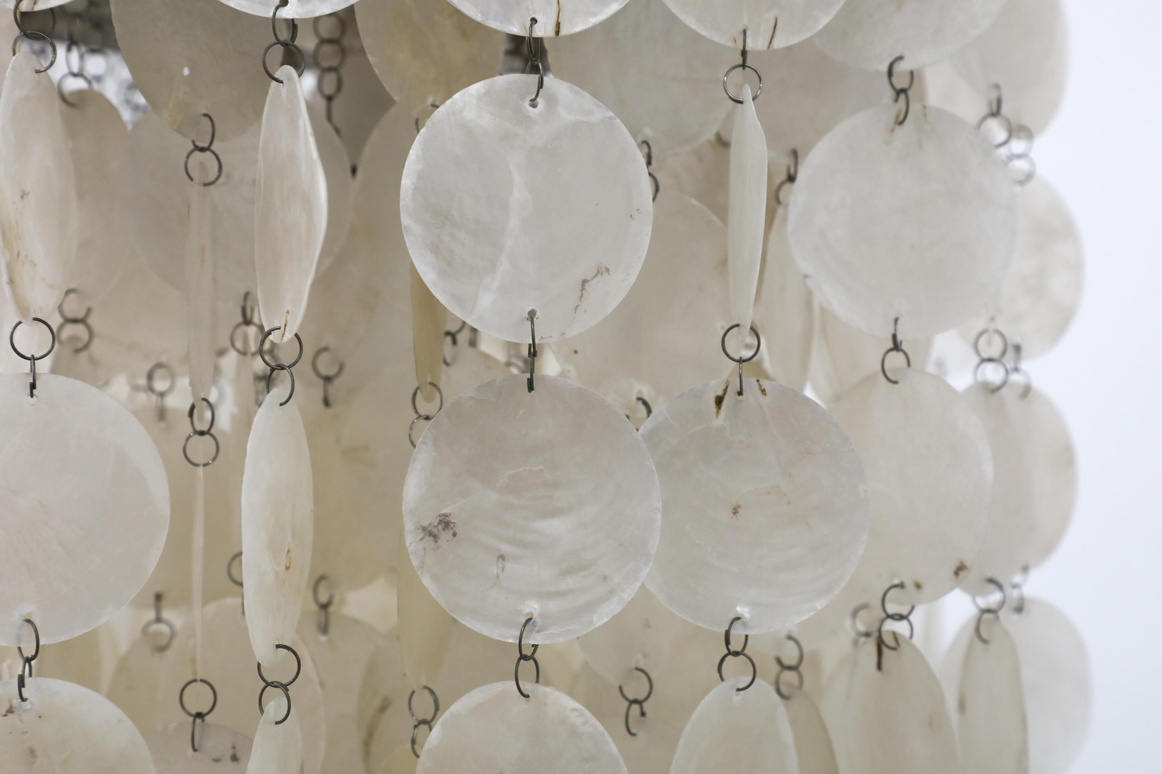 Lampadario Capiz a più livelli del Mid-Century ispirato da Verner Panton in vendita 8
