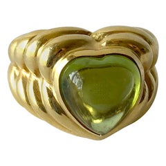 Italienischer Vesco 18 Karat Gold Peridot Herz Liebesring