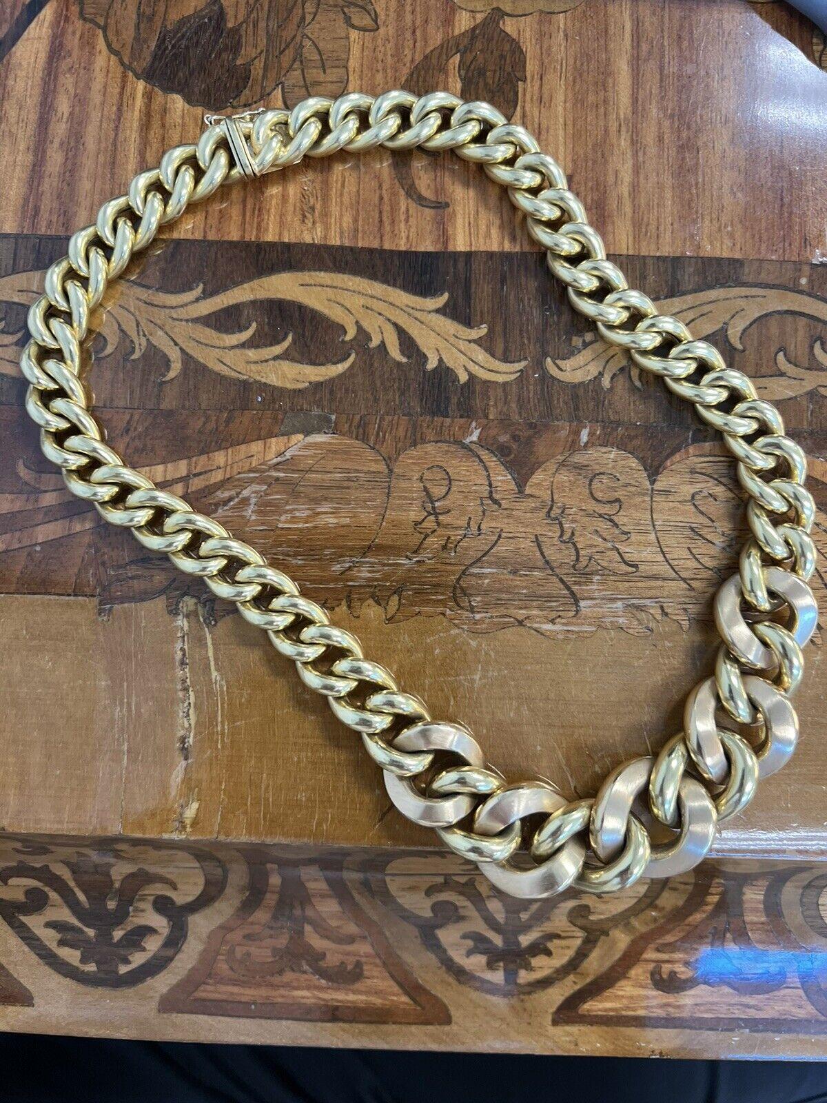 Italian Vesentini 18k Yellow & Rose Gold Curb Link Chain Necklace Vintage 1970s

Here is your chance to purchase a beautiful and highly collectible designer necklace.  Truly a great piece at a great price! 

Details:

The necklace is 1970s Italian