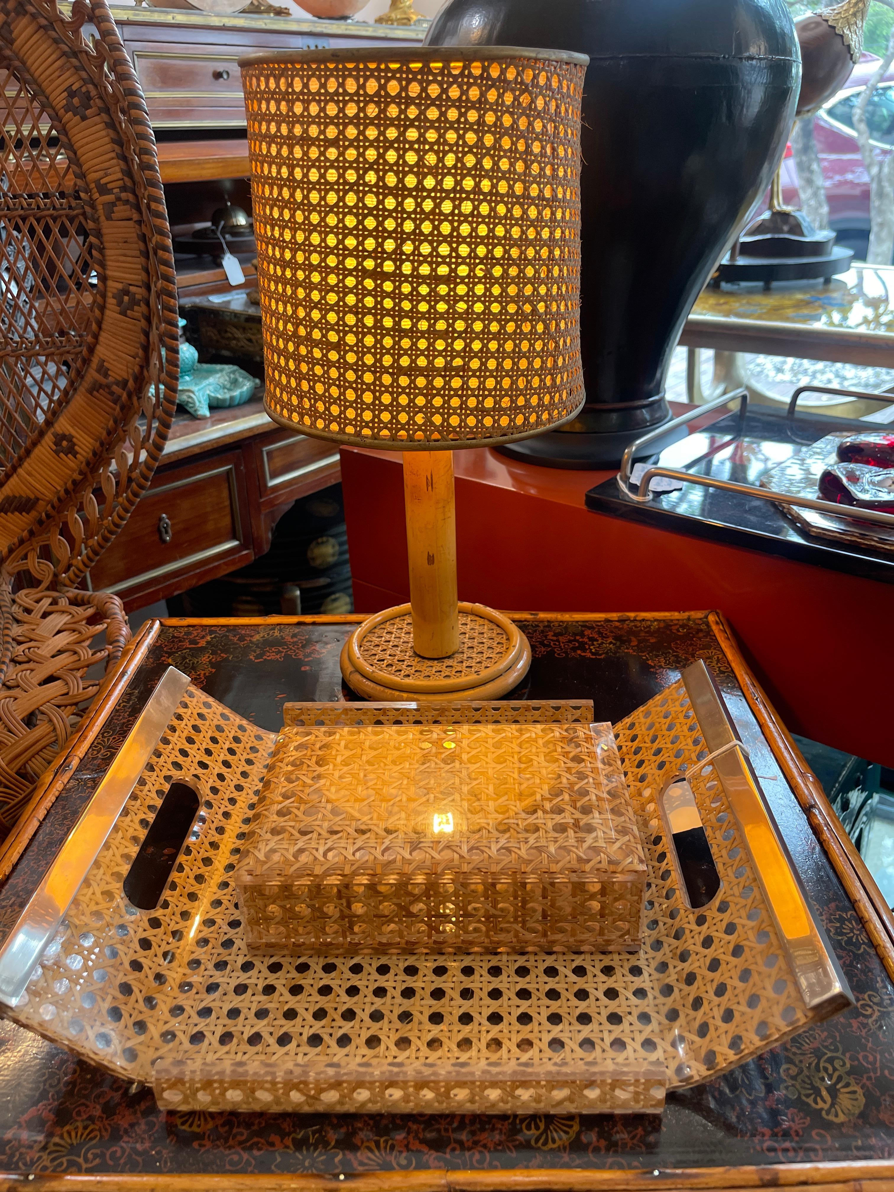20ième siècle Italian Vienna Straw & Lucite Coffee Table Box, 1960-1970 en vente