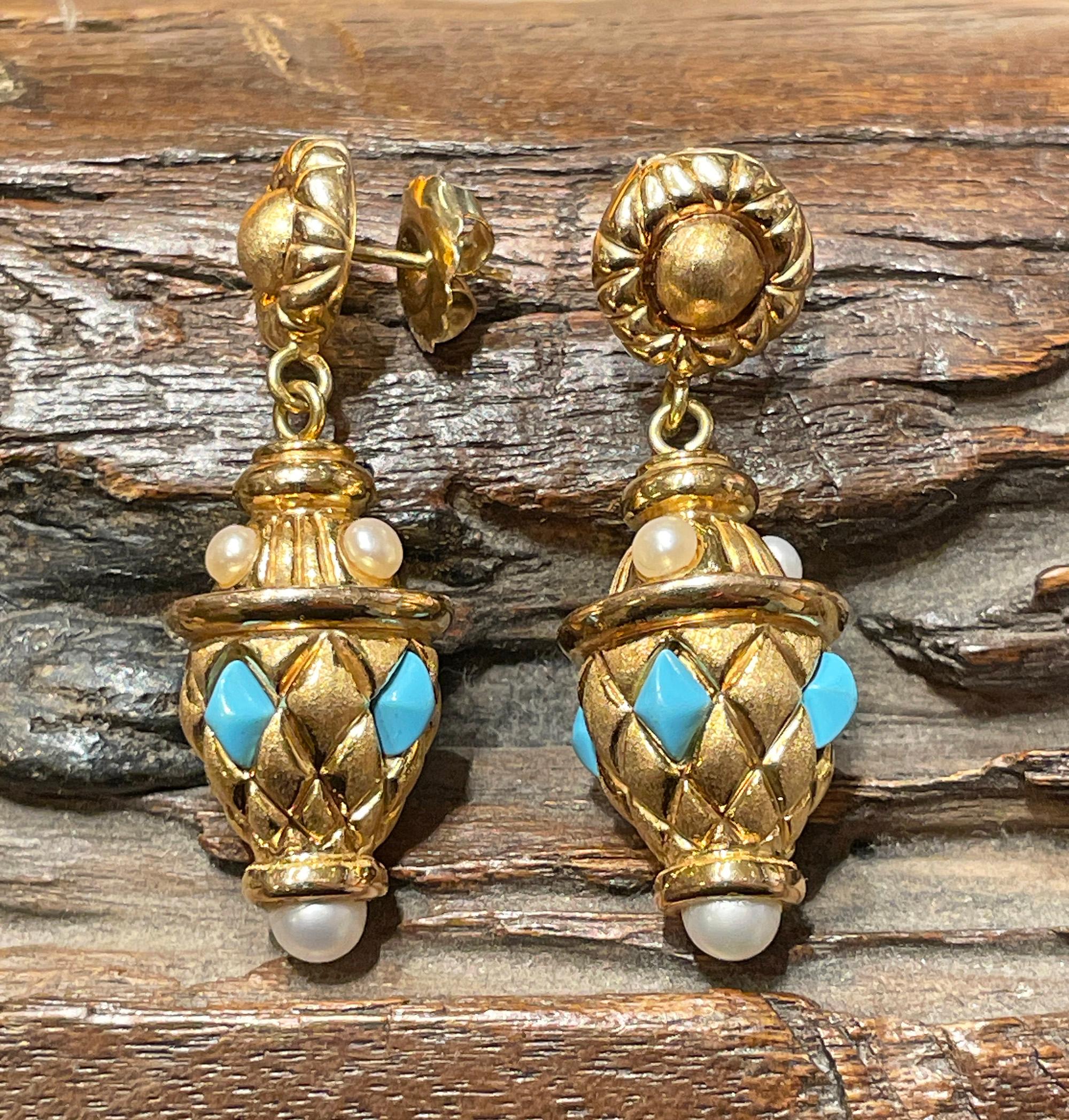 Orecchini a goccia in oro 14K di ispirazione etrusca con turchese e perle, 1980 in vendita 5