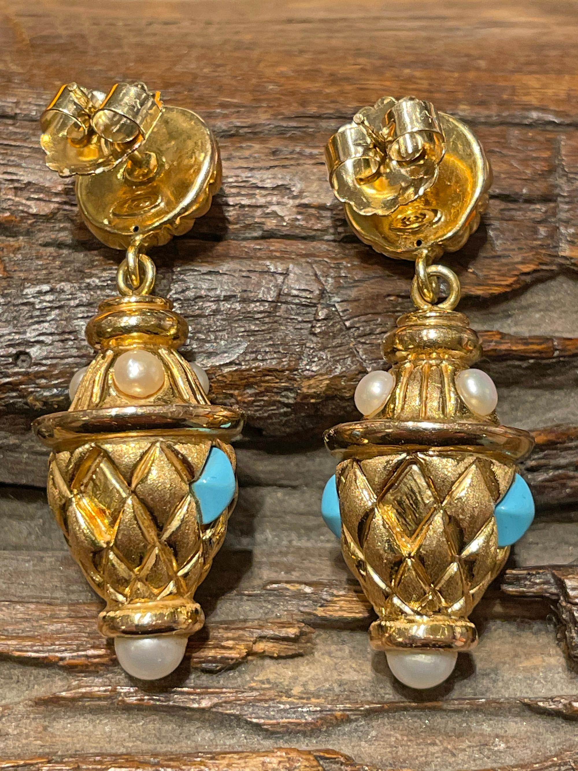 Orecchini a goccia in oro 14K di ispirazione etrusca con turchese e perle, 1980 in vendita 6