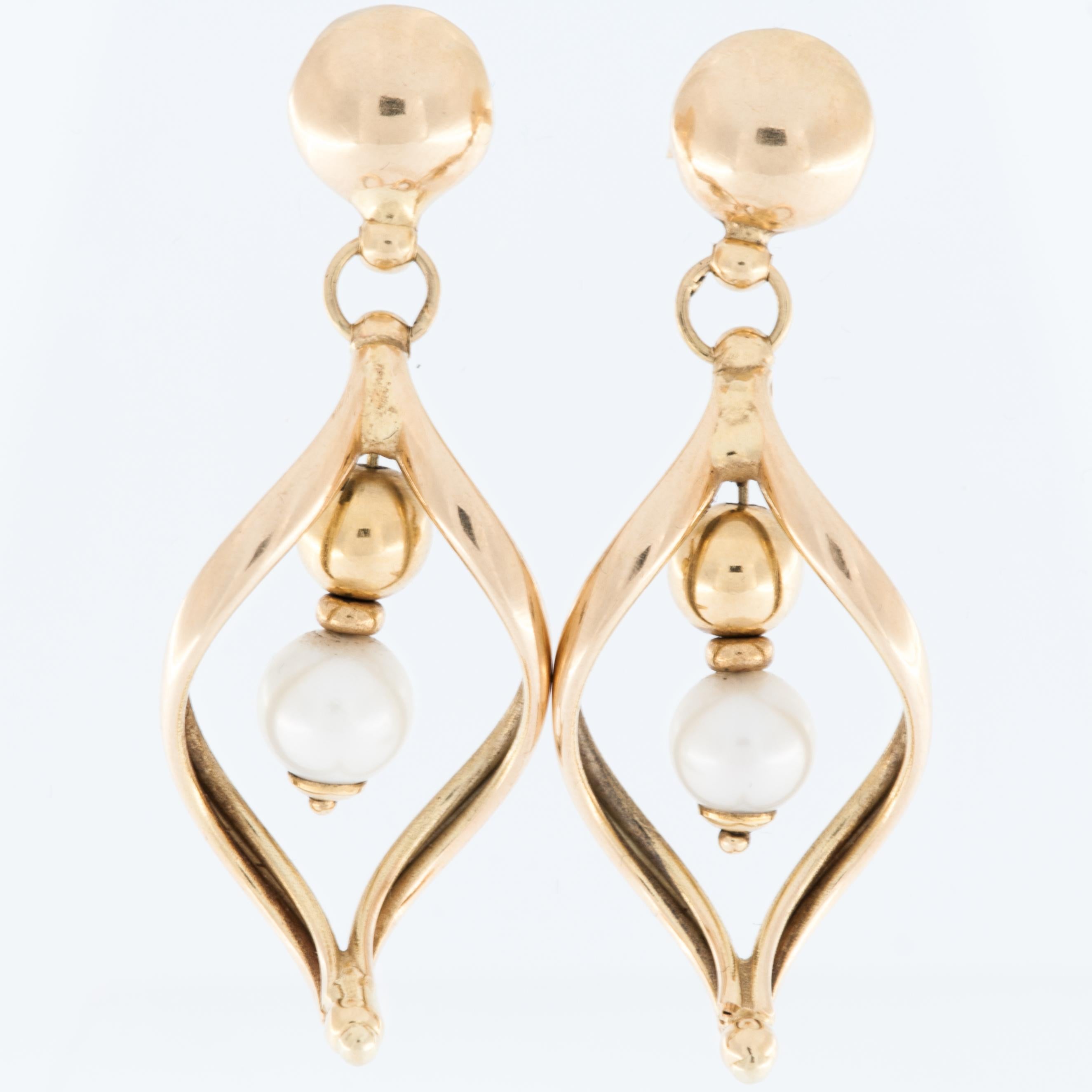 Italian Vintage 18kt Yellow Gold Dangle Earrings with Pearls In Good Condition For Sale In Esch sur Alzette, Esch-sur-Alzette