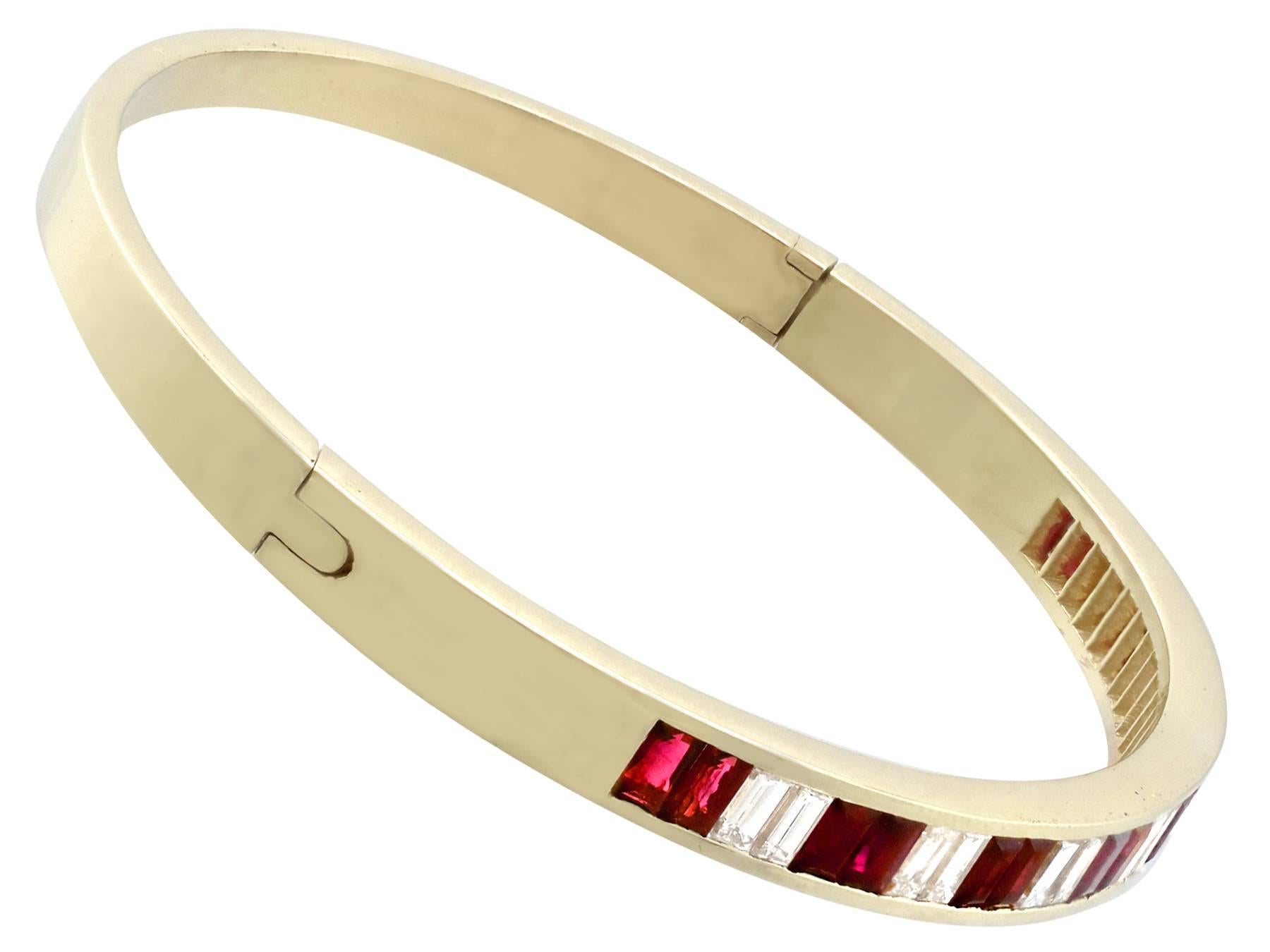 Women's or Men's Contemporary Italian 2.10 Carat Ruby and 1.69 Carat Diamond Yellow Gold Bangle For Sale