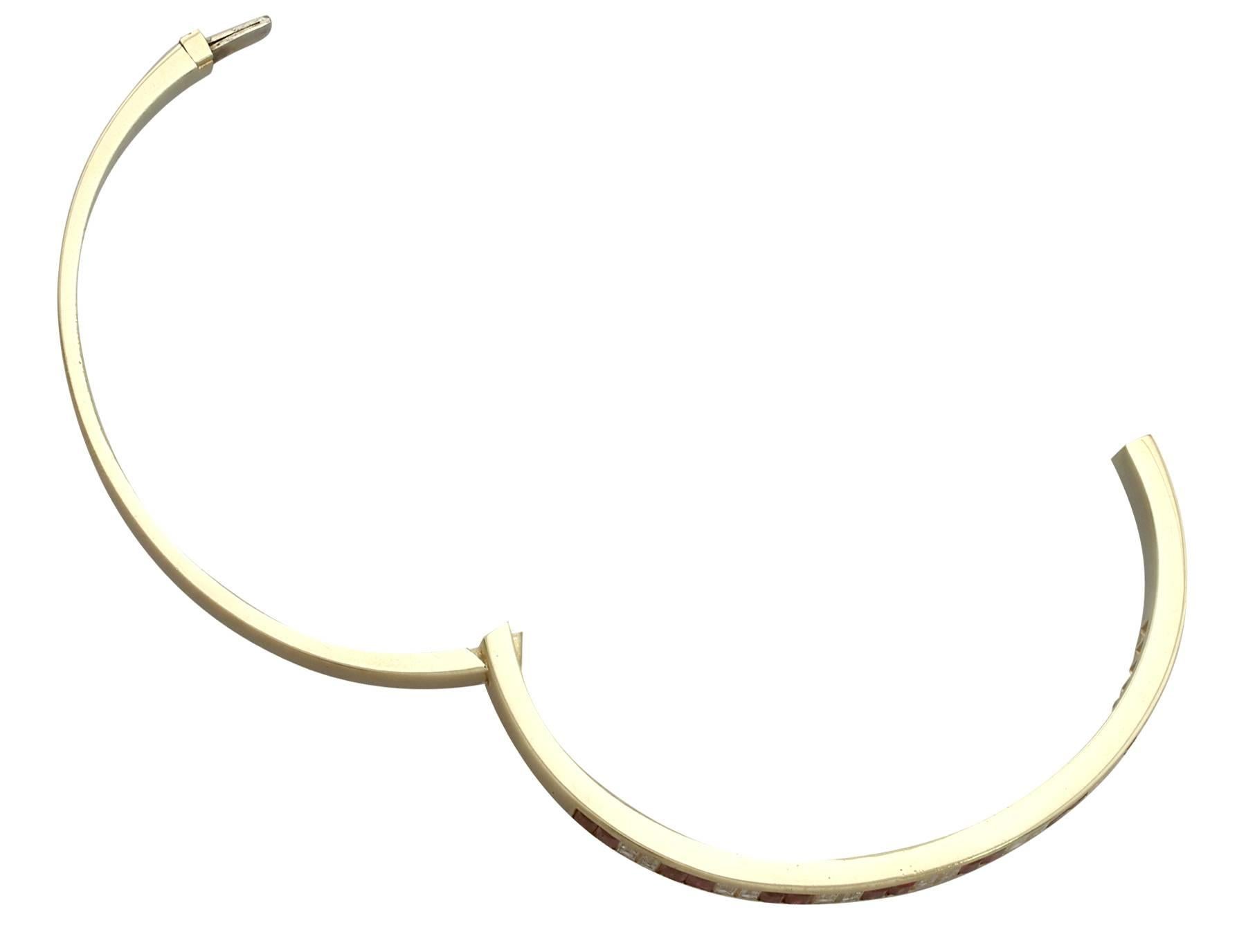 Contemporary Italian 2.10 Carat Ruby and 1.69 Carat Diamond Yellow Gold Bangle For Sale 2